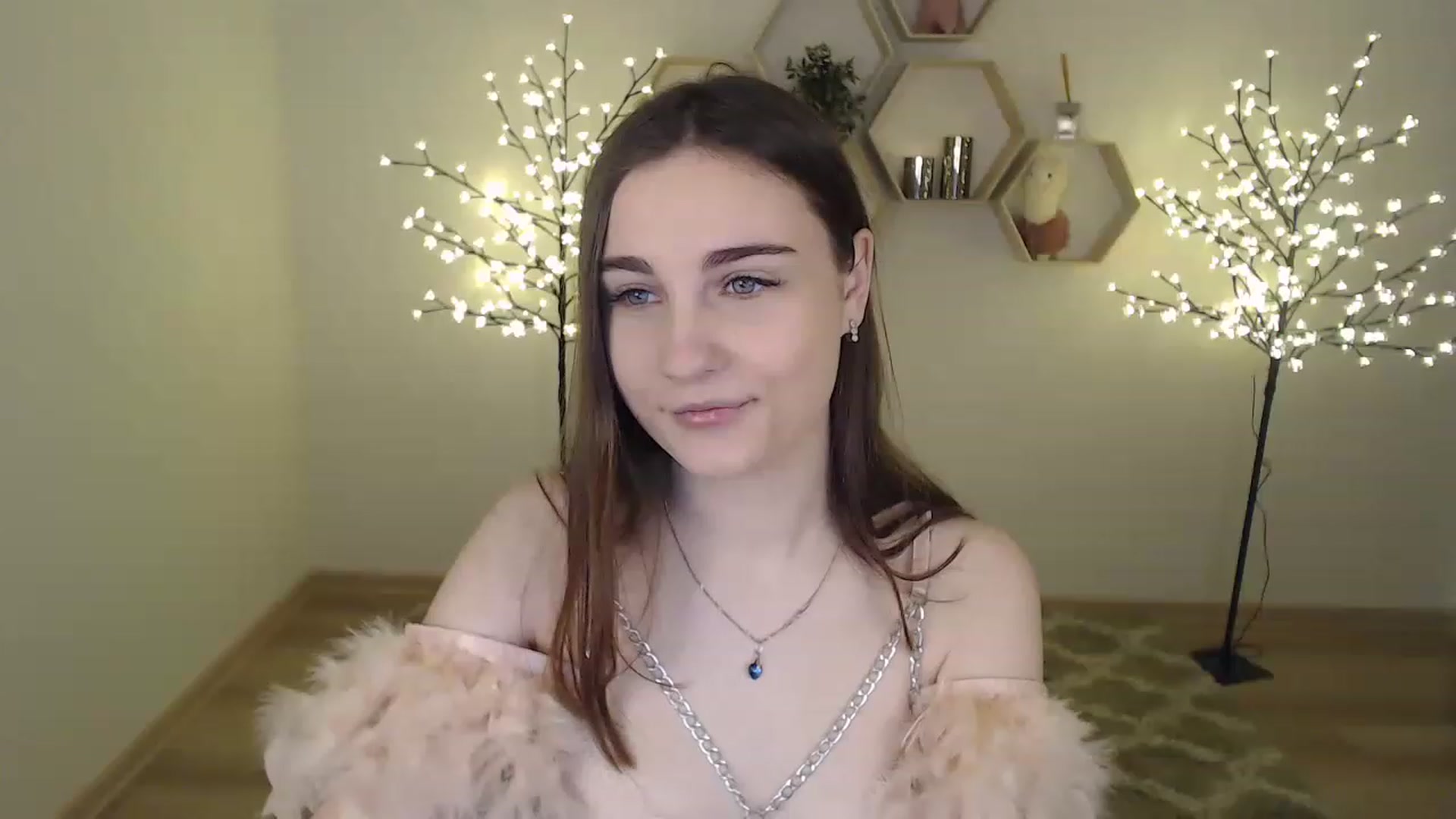 Gallery image thumbnail from LaneyGrey's myfreecams stream on, 02/11/2023, 08:30 image 1 of 20