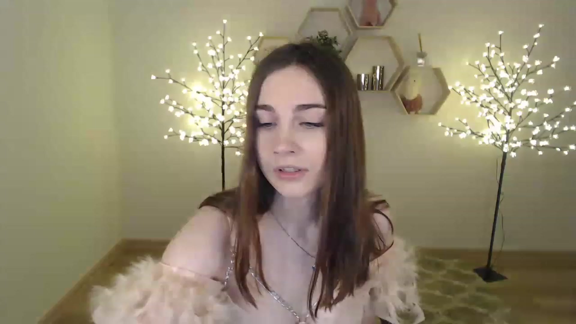 Gallery image thumbnail from LaneyGrey's myfreecams stream on, 02/11/2023, 08:59 image 6 of 20