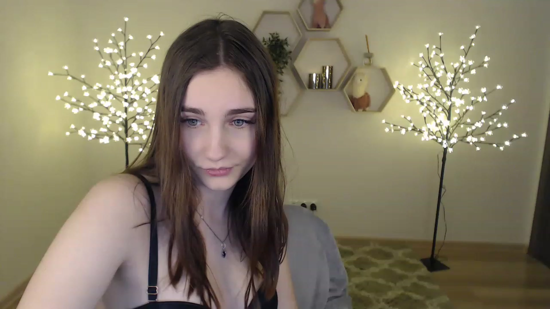Gallery image thumbnail from LaneyGrey's myfreecams stream on, 02/12/2023, 09:21 image 2 of 20