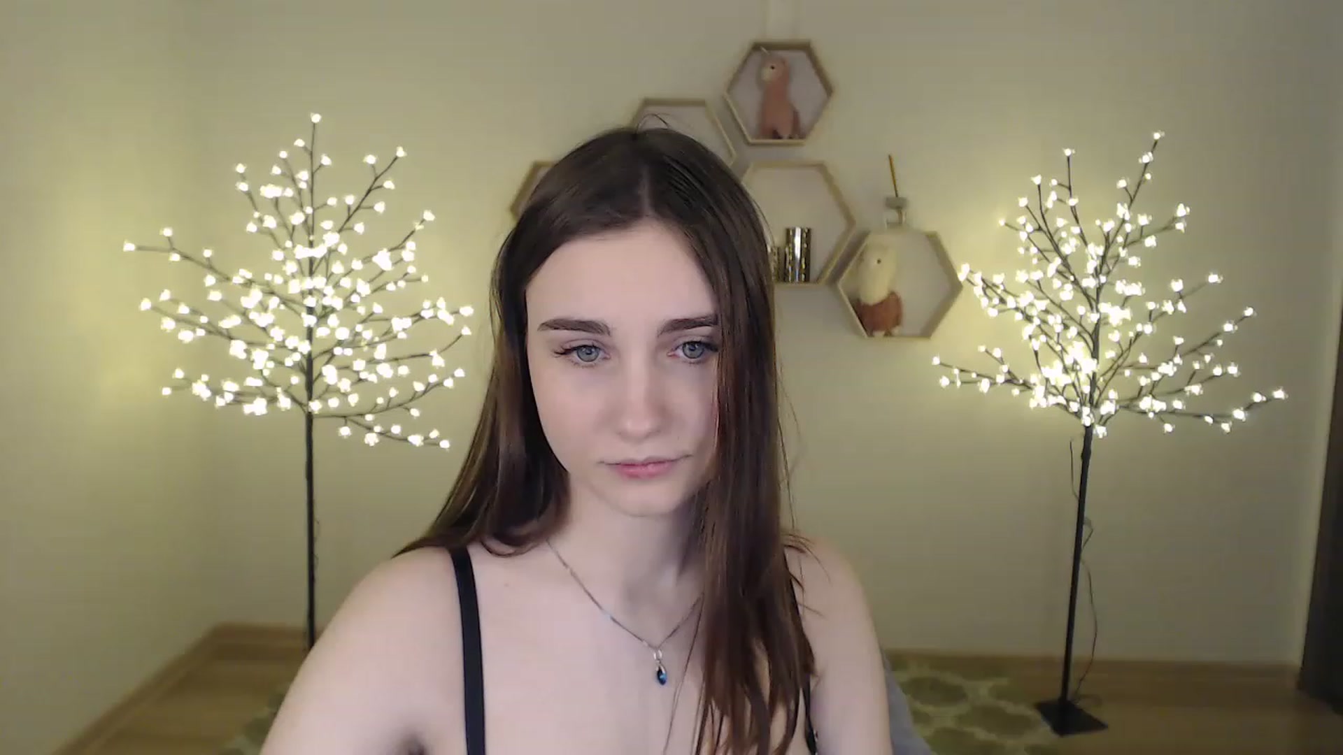Gallery image thumbnail from LaneyGrey's myfreecams stream on, 02/12/2023, 09:45 image 4 of 20