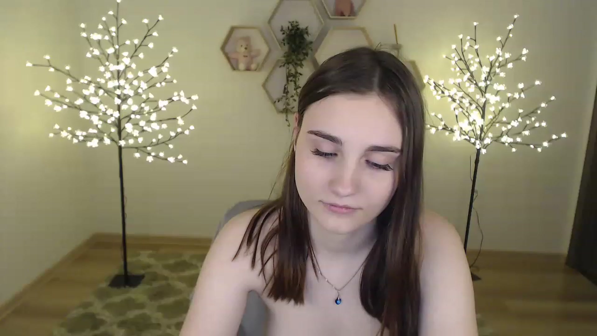 Gallery image thumbnail from LaneyGrey's myfreecams stream on, 02/12/2023, 12:20 image 9 of 20