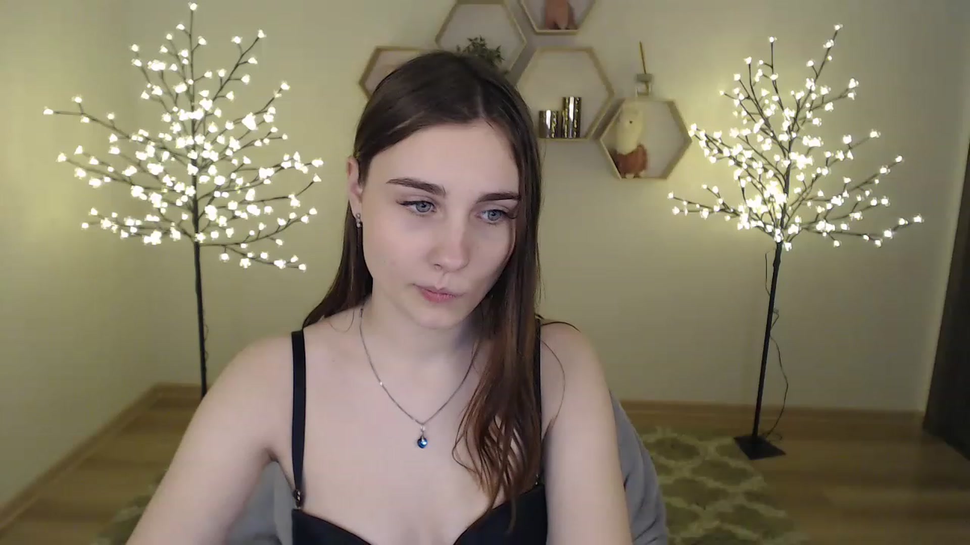 Gallery image thumbnail from LaneyGrey's myfreecams stream on, 02/12/2023, 13:31 image 4 of 20