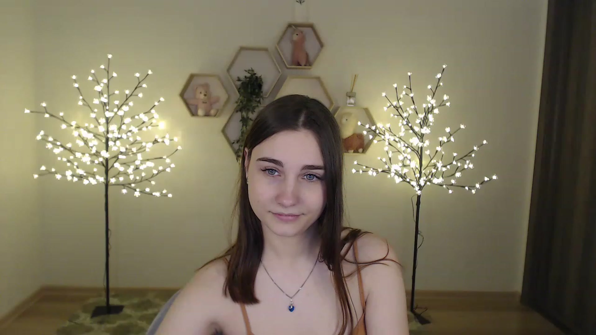 Gallery image thumbnail from LaneyGrey's myfreecams stream on, 02/16/2023, 10:31 image 4 of 20