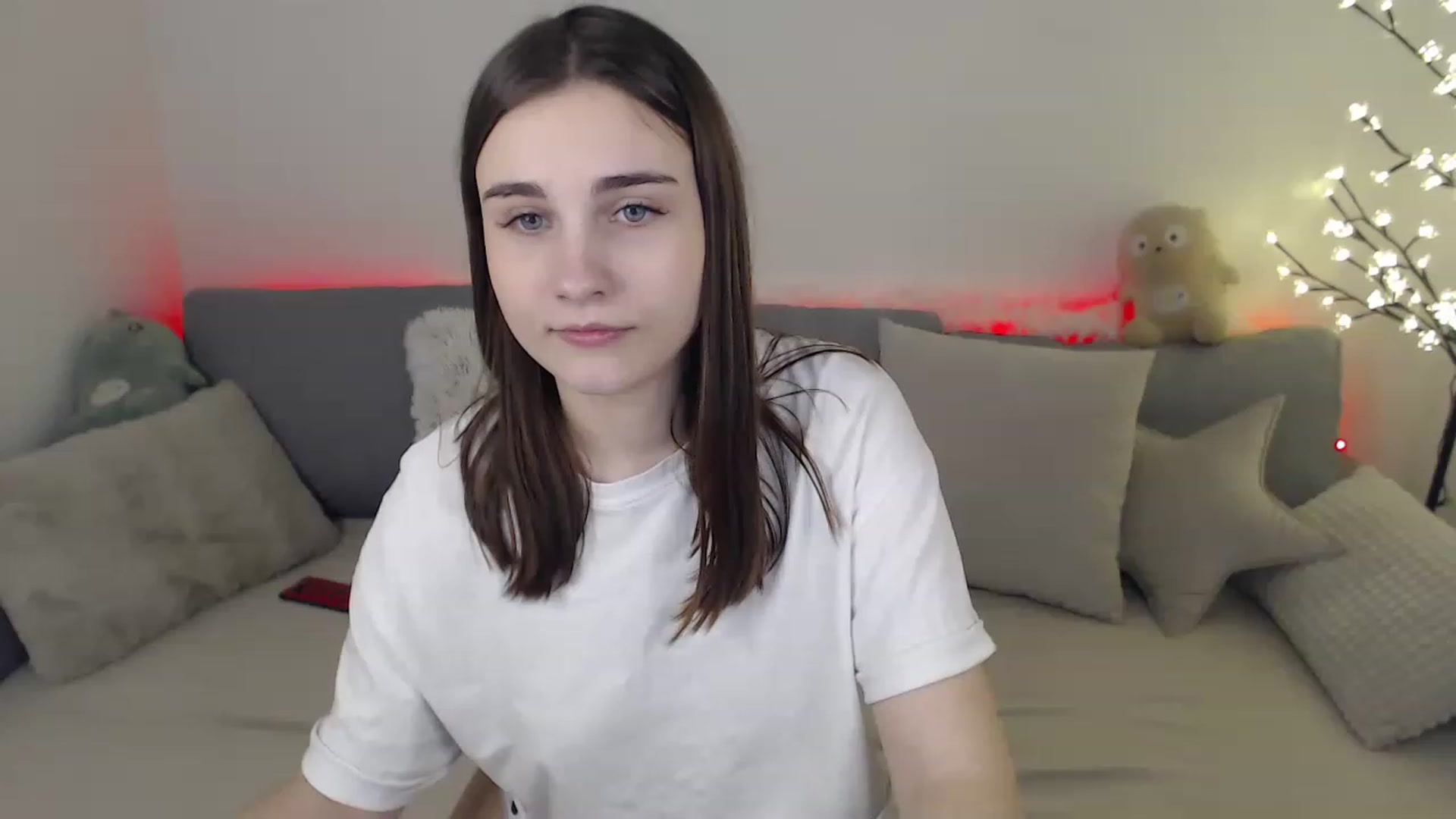 Gallery image thumbnail from LaneyGrey's myfreecams stream on, 02/18/2023, 13:10 image 12 of 20