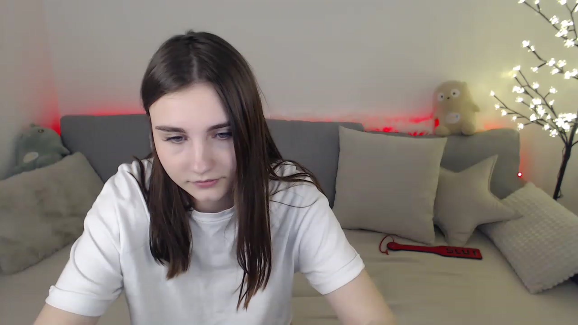 Gallery image thumbnail from LaneyGrey's myfreecams stream on, 02/18/2023, 13:10 image 8 of 20