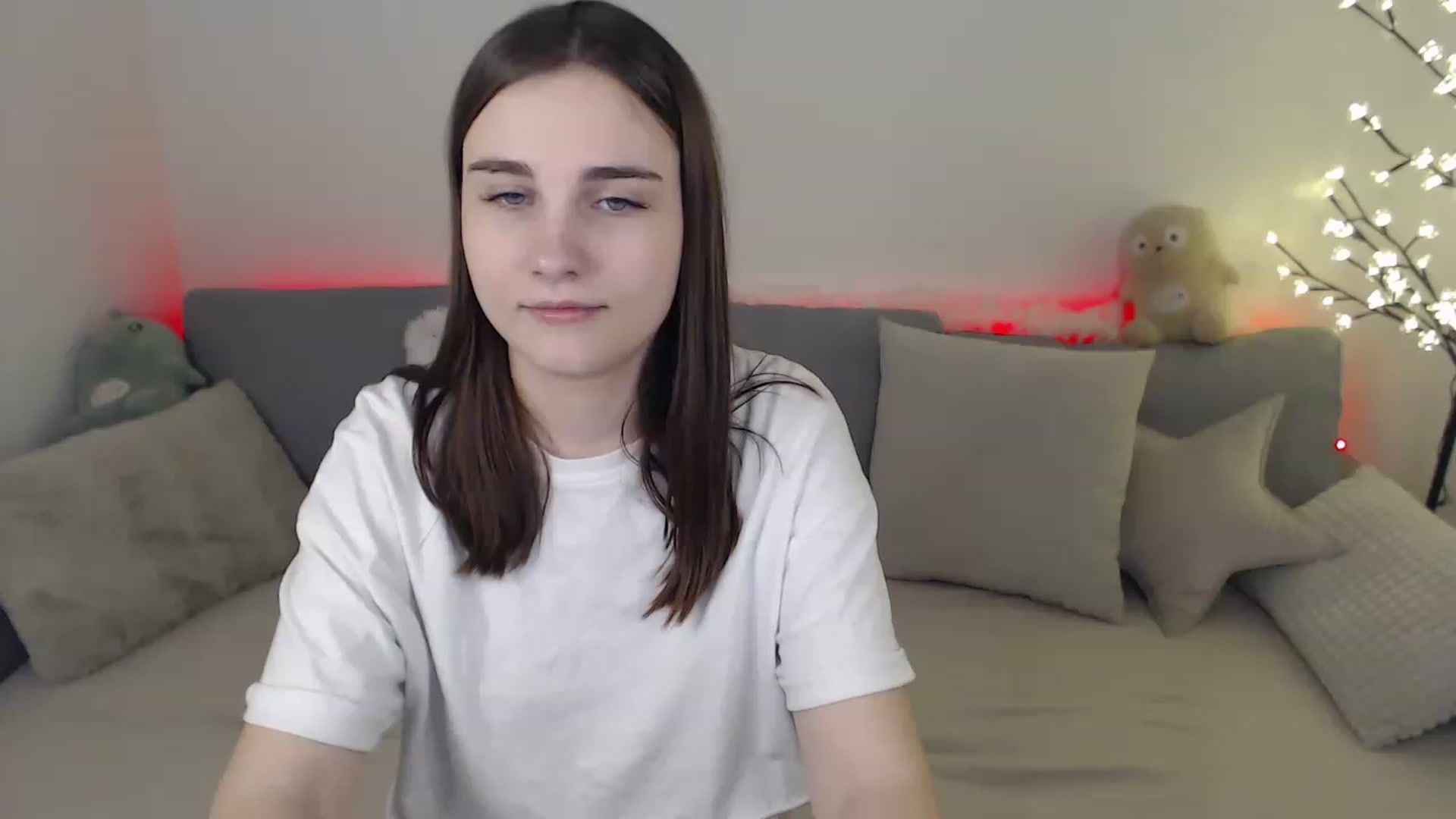 Gallery image thumbnail from LaneyGrey's myfreecams stream on, 02/18/2023, 13:10 image 13 of 20