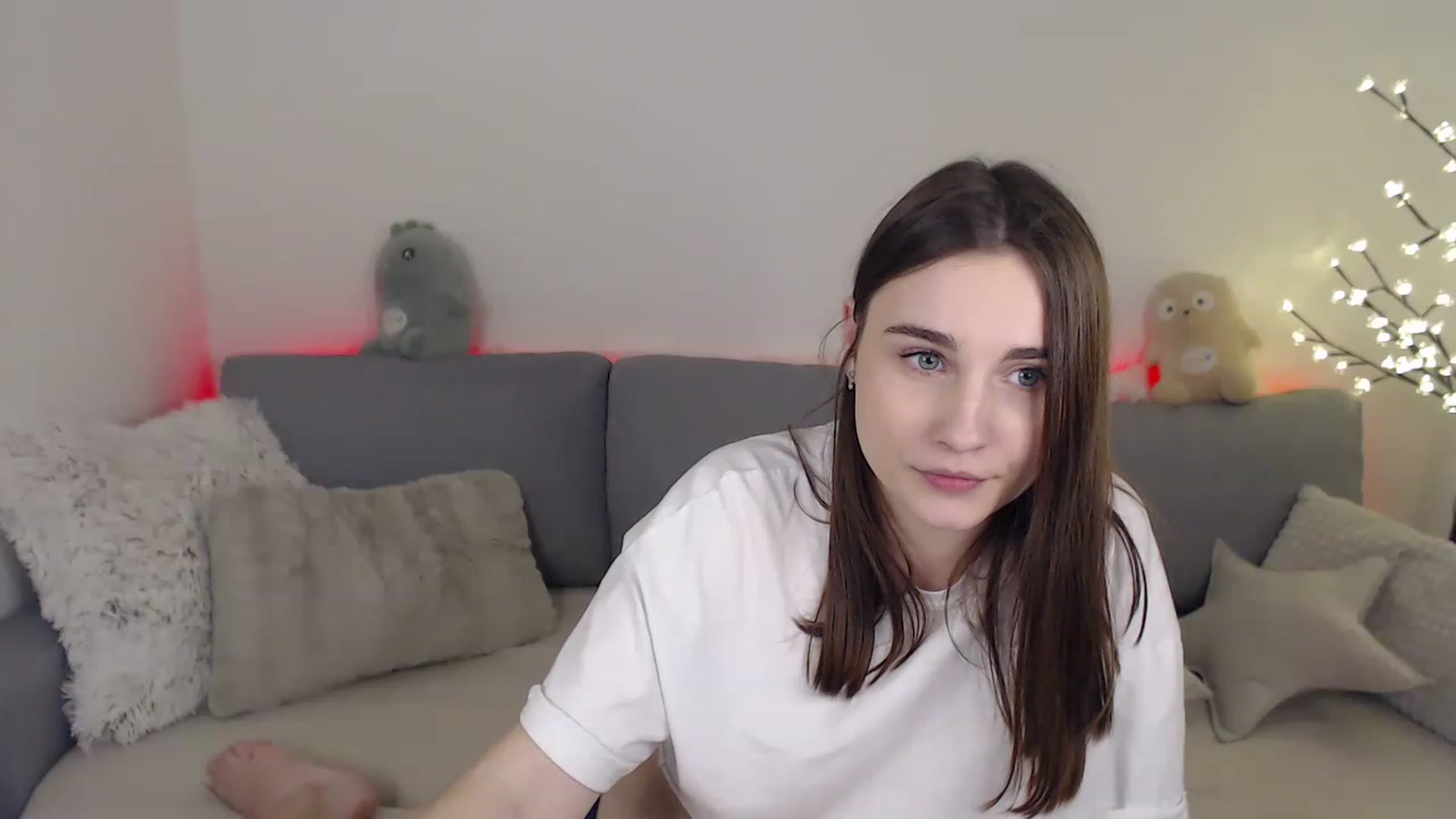 Gallery image thumbnail from LaneyGrey's myfreecams stream on, 02/20/2023, 13:15 image 13 of 20