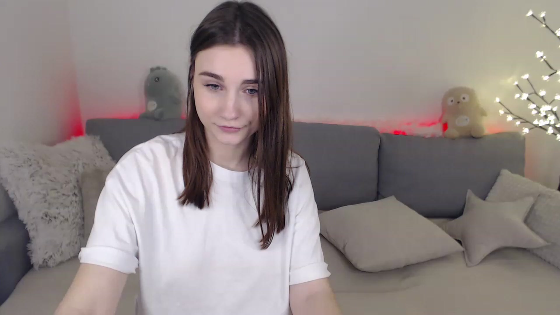 Gallery image thumbnail from LaneyGrey's myfreecams stream on, 02/20/2023, 13:15 image 16 of 20