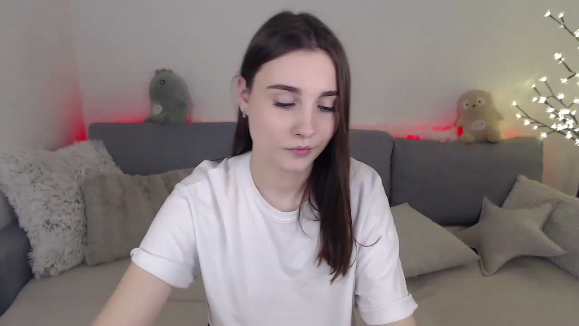 Gallery image thumbnail from LaneyGrey's myfreecams stream on, 02/20/2023, 13:15 image 20 of 20