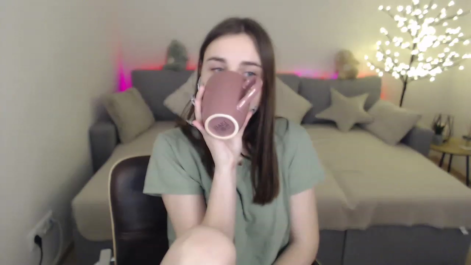 Gallery image thumbnail from LaneyGrey's myfreecams stream on, 02/24/2023, 15:14 image 17 of 20