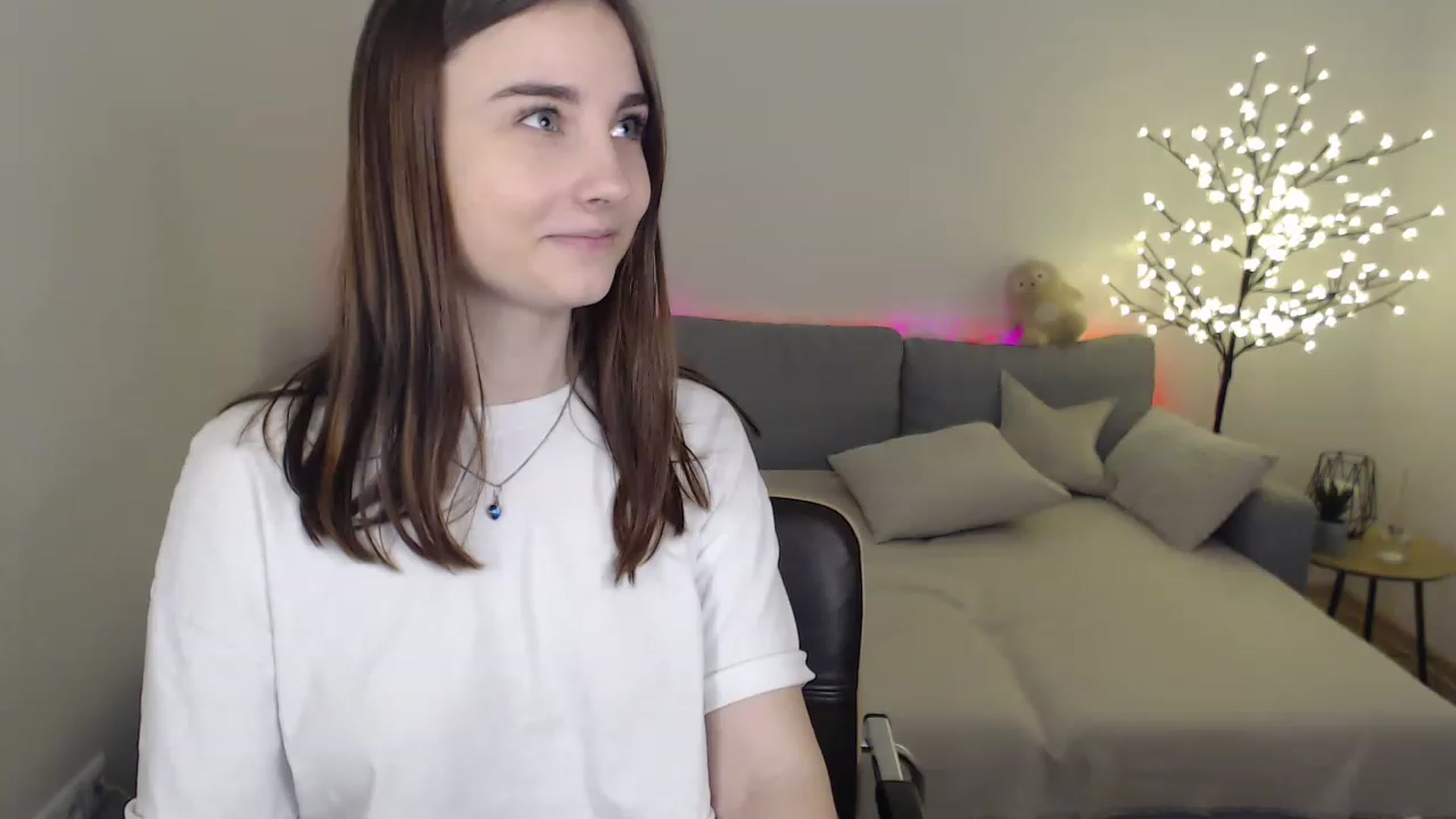 Gallery image thumbnail from LaneyGrey's myfreecams stream on, 02/25/2023, 10:19 image 18 of 20