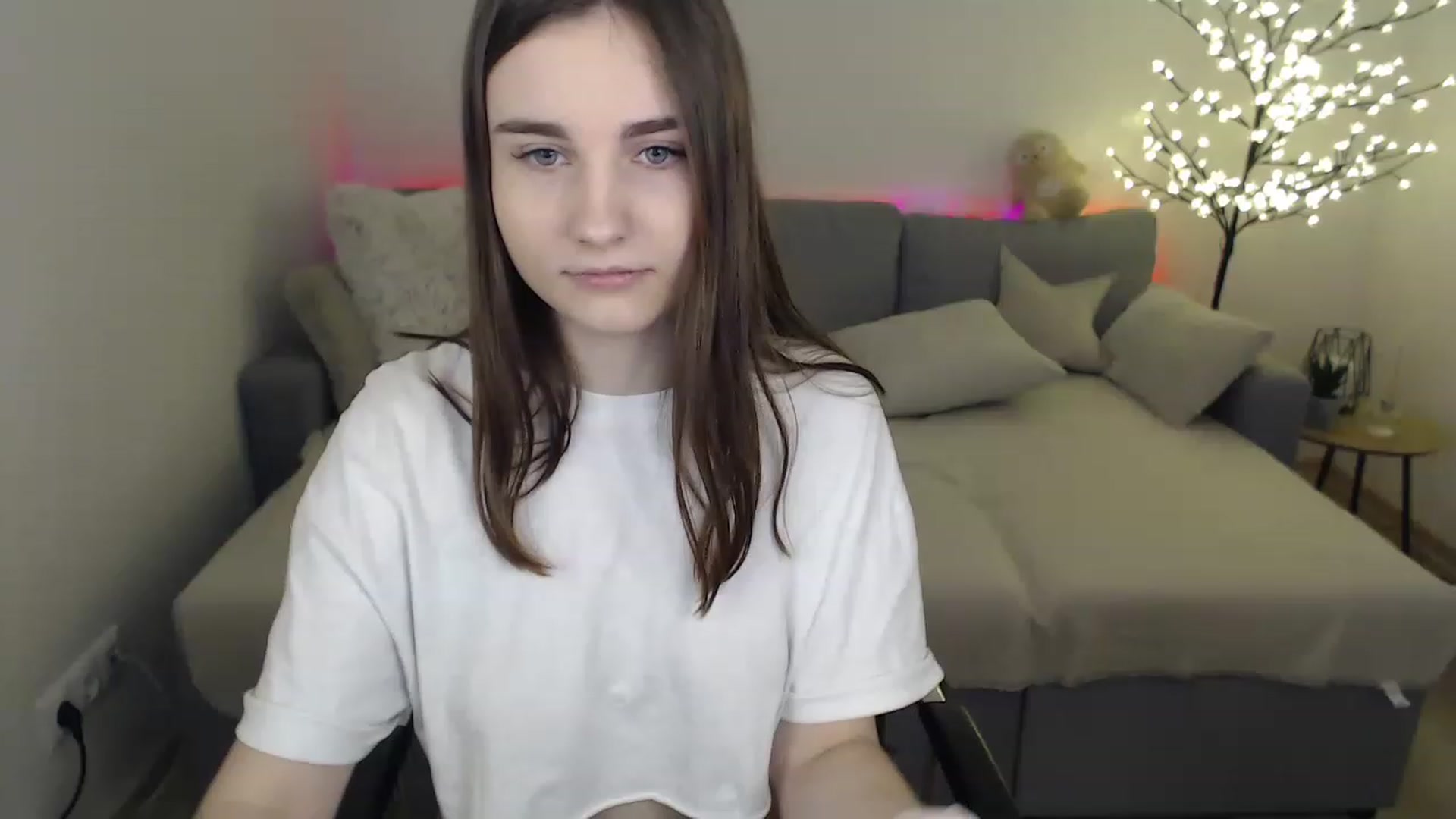 Gallery image thumbnail from LaneyGrey's myfreecams stream on, 02/25/2023, 10:19 image 5 of 20