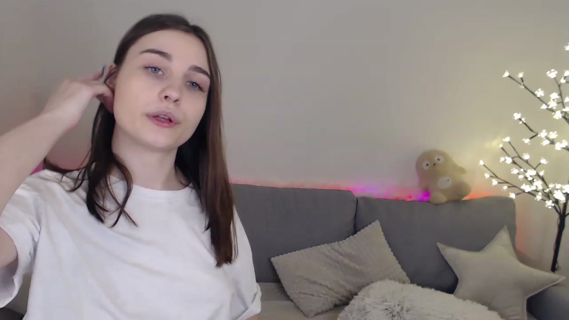 Gallery image thumbnail from LaneyGrey's myfreecams stream on, 02/25/2023, 13:47 image 4 of 20