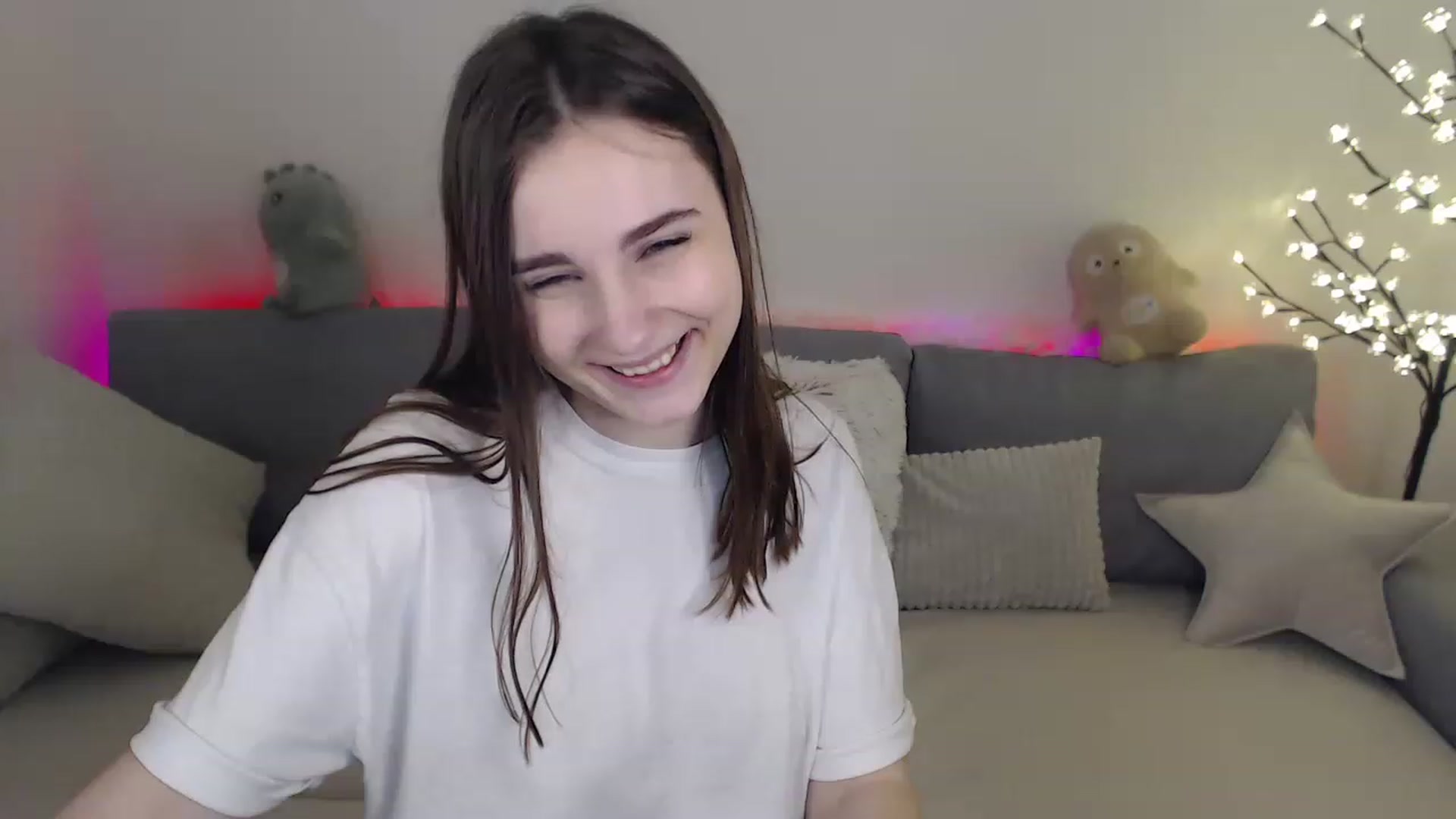 Gallery image thumbnail from LaneyGrey's myfreecams stream on, 02/25/2023, 13:47 image 16 of 20