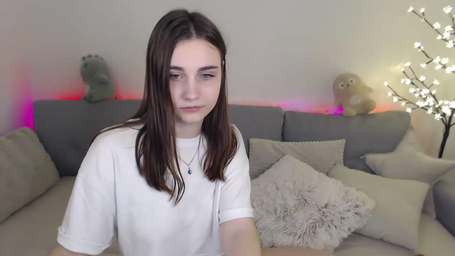 Gallery image thumbnail from LaneyGrey's myfreecams stream on, 02/25/2023, 14:36 image 12 of 20