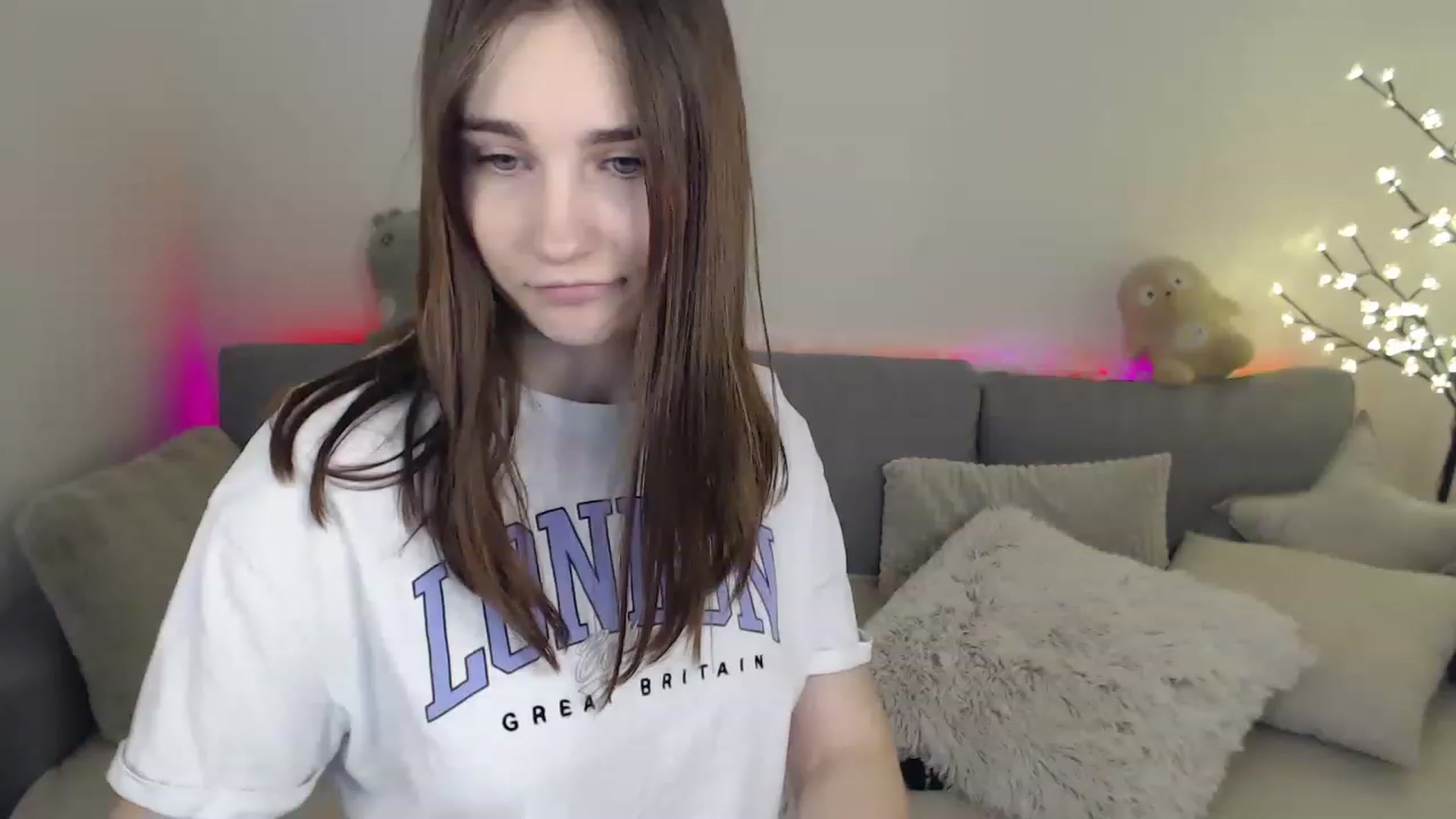 Gallery image thumbnail from LaneyGrey's myfreecams stream on, 02/26/2023, 09:59 image 14 of 20
