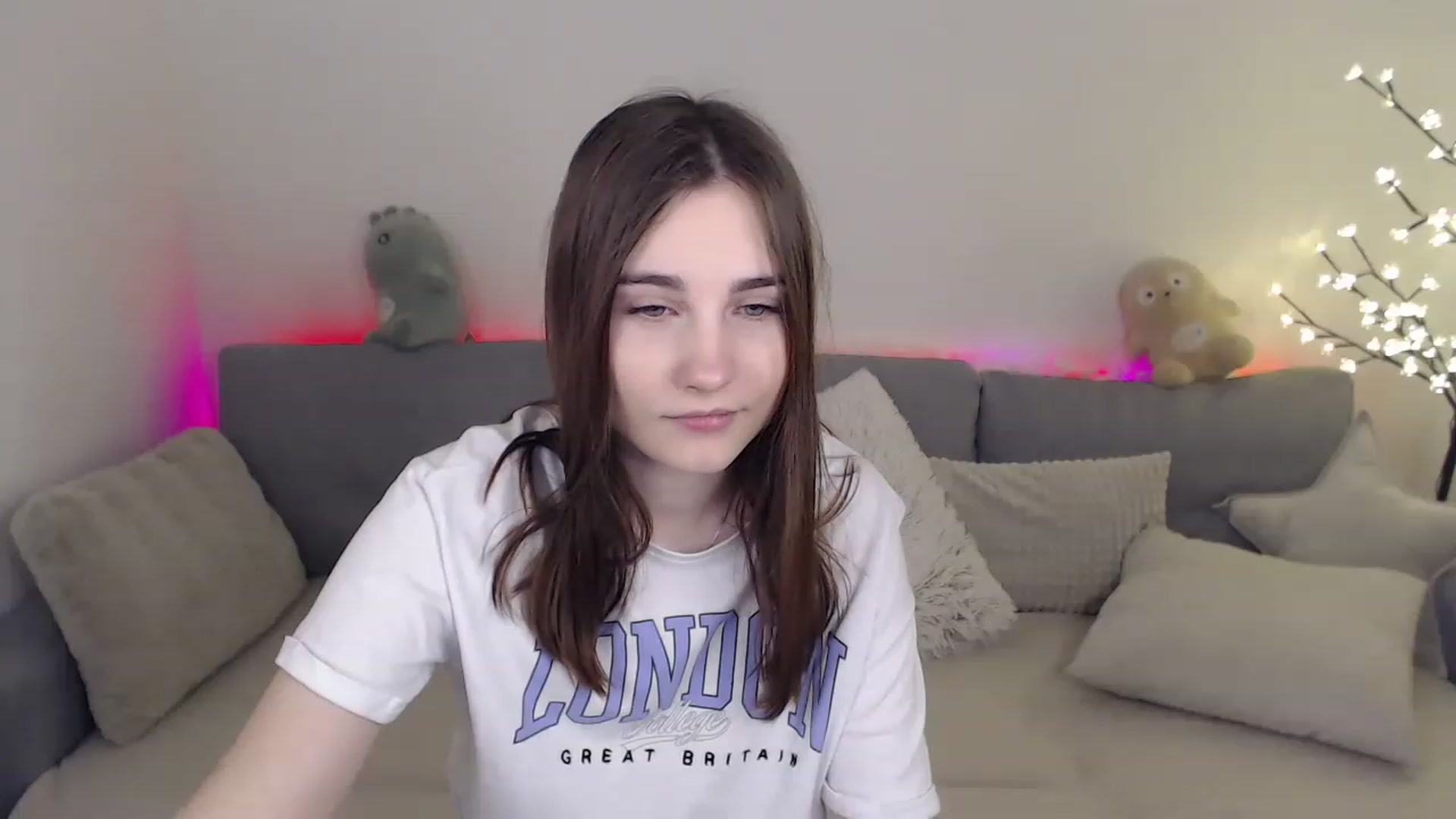 Gallery image thumbnail from LaneyGrey's myfreecams stream on, 02/26/2023, 09:59 image 4 of 20
