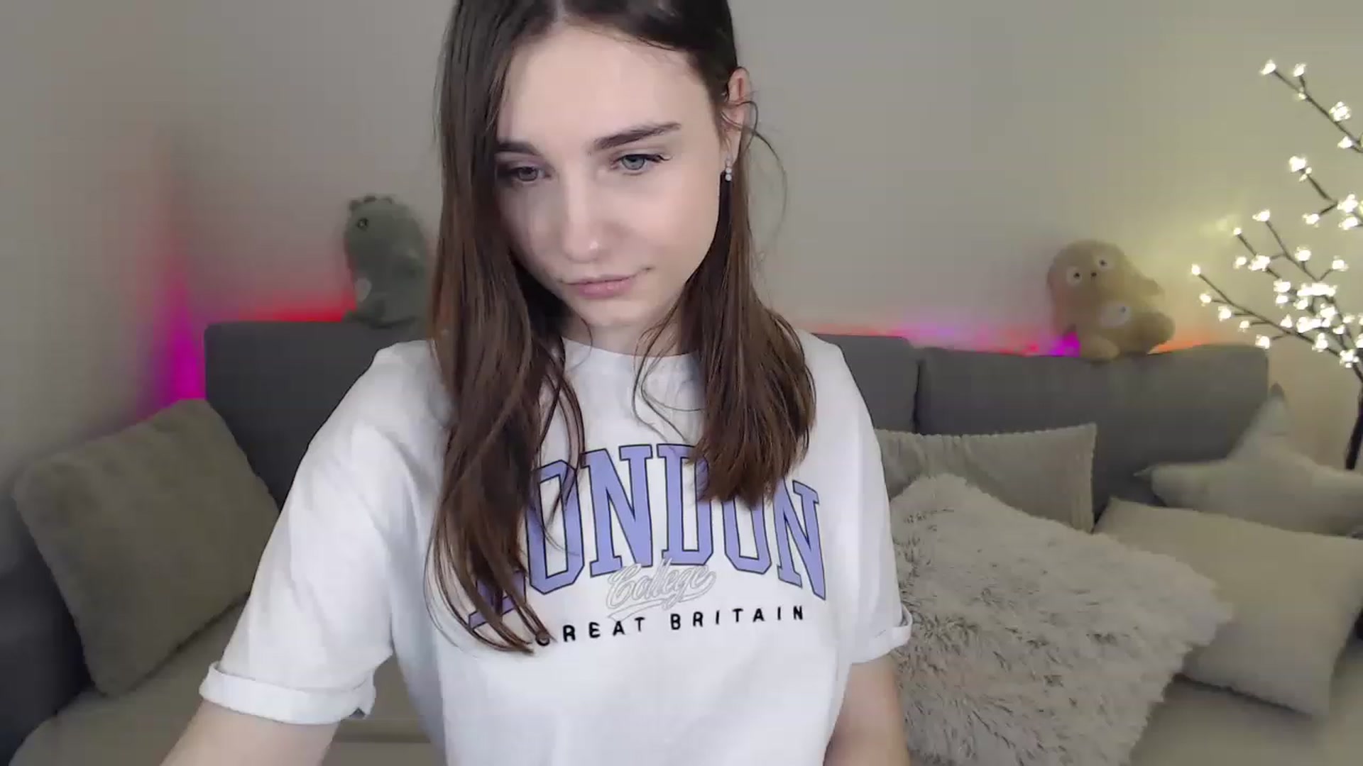Gallery image thumbnail from LaneyGrey's myfreecams stream on, 02/26/2023, 09:59 image 15 of 20