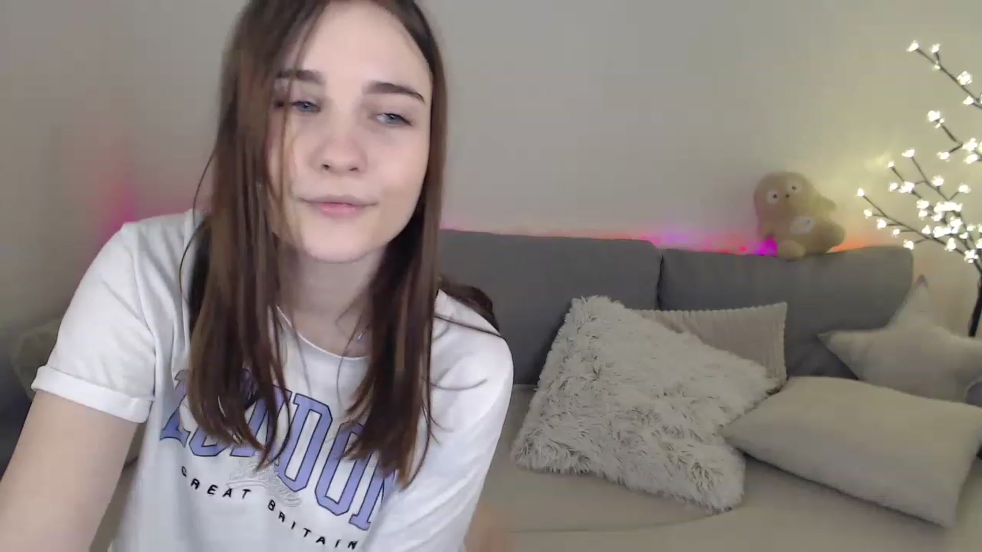 Gallery image thumbnail from LaneyGrey's myfreecams stream on, 02/26/2023, 11:01 image 5 of 20
