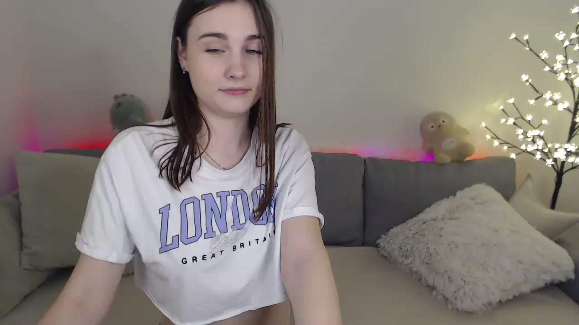 Gallery image thumbnail from LaneyGrey's myfreecams stream on, 02/26/2023, 13:20 image 4 of 20