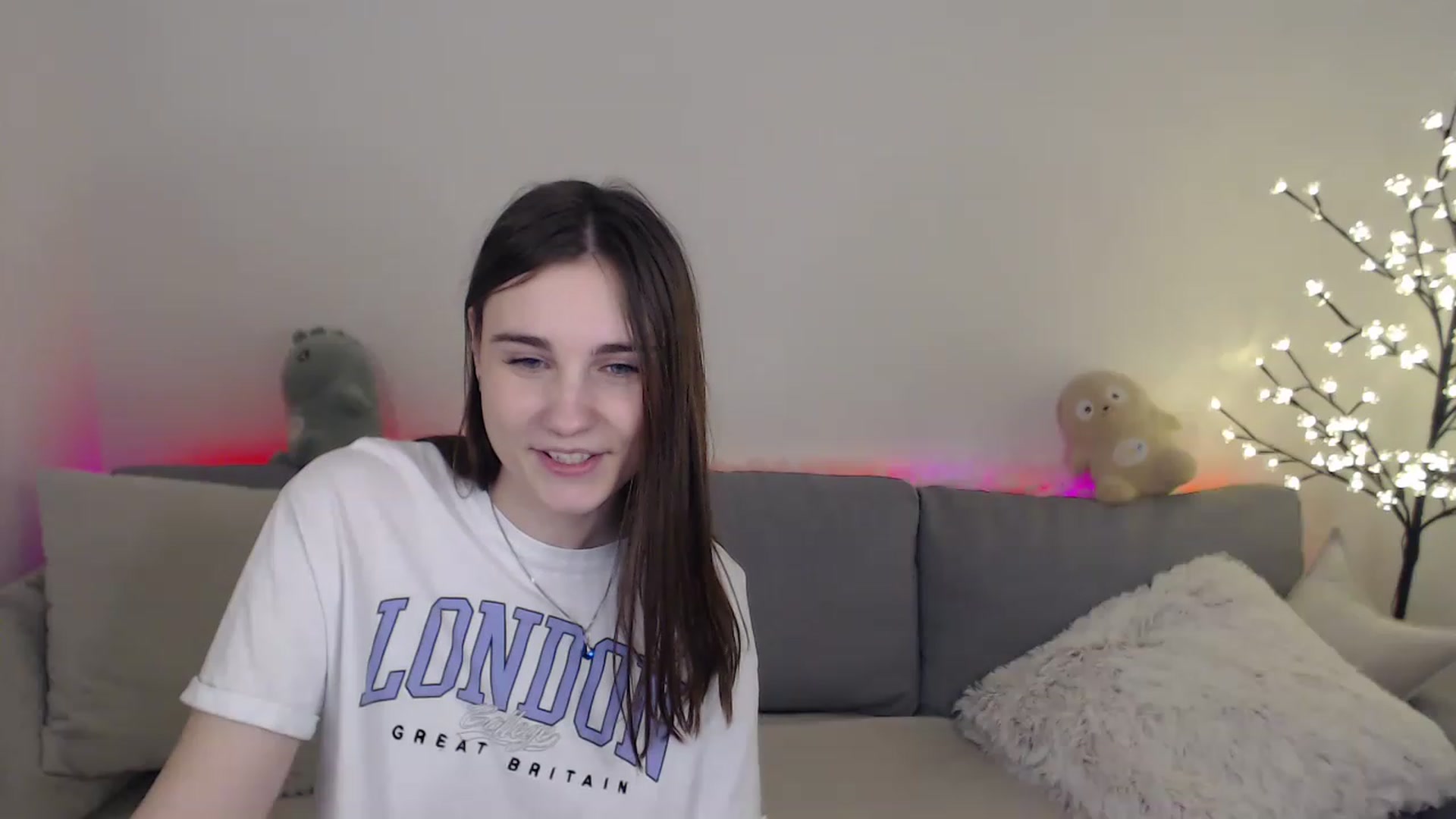 Gallery image thumbnail from LaneyGrey's myfreecams stream on, 02/26/2023, 13:20 image 18 of 20