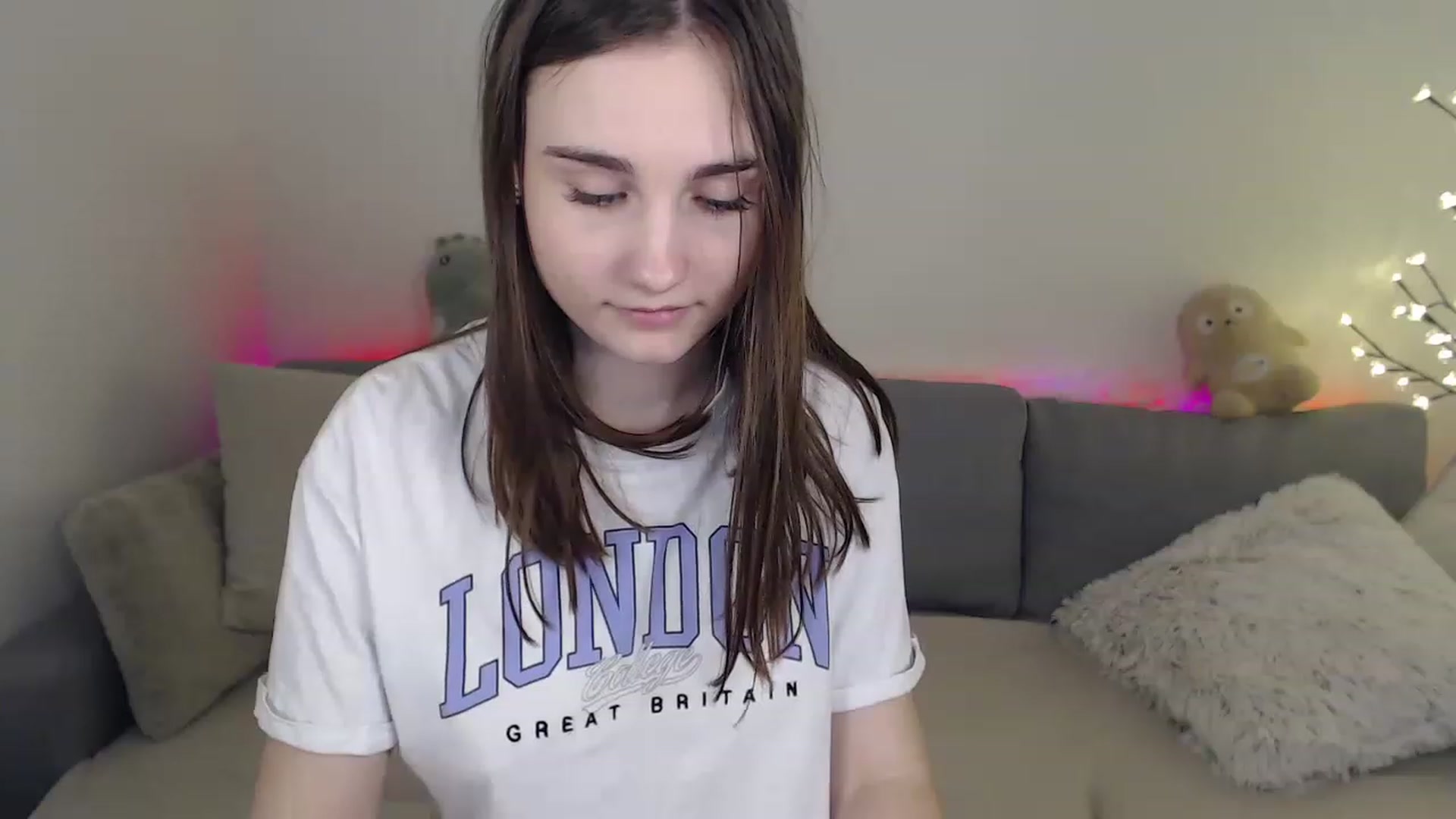 Gallery image thumbnail from LaneyGrey's myfreecams stream on, 02/26/2023, 14:12 image 12 of 20