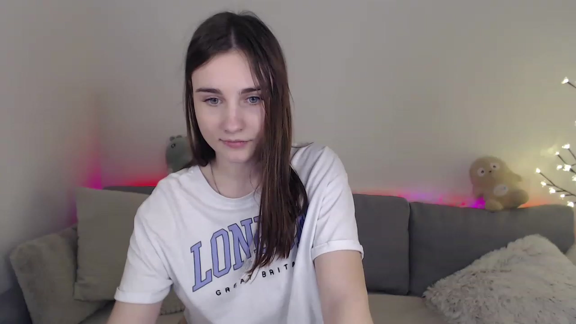 Gallery image thumbnail from LaneyGrey's myfreecams stream on, 02/26/2023, 14:12 image 2 of 20
