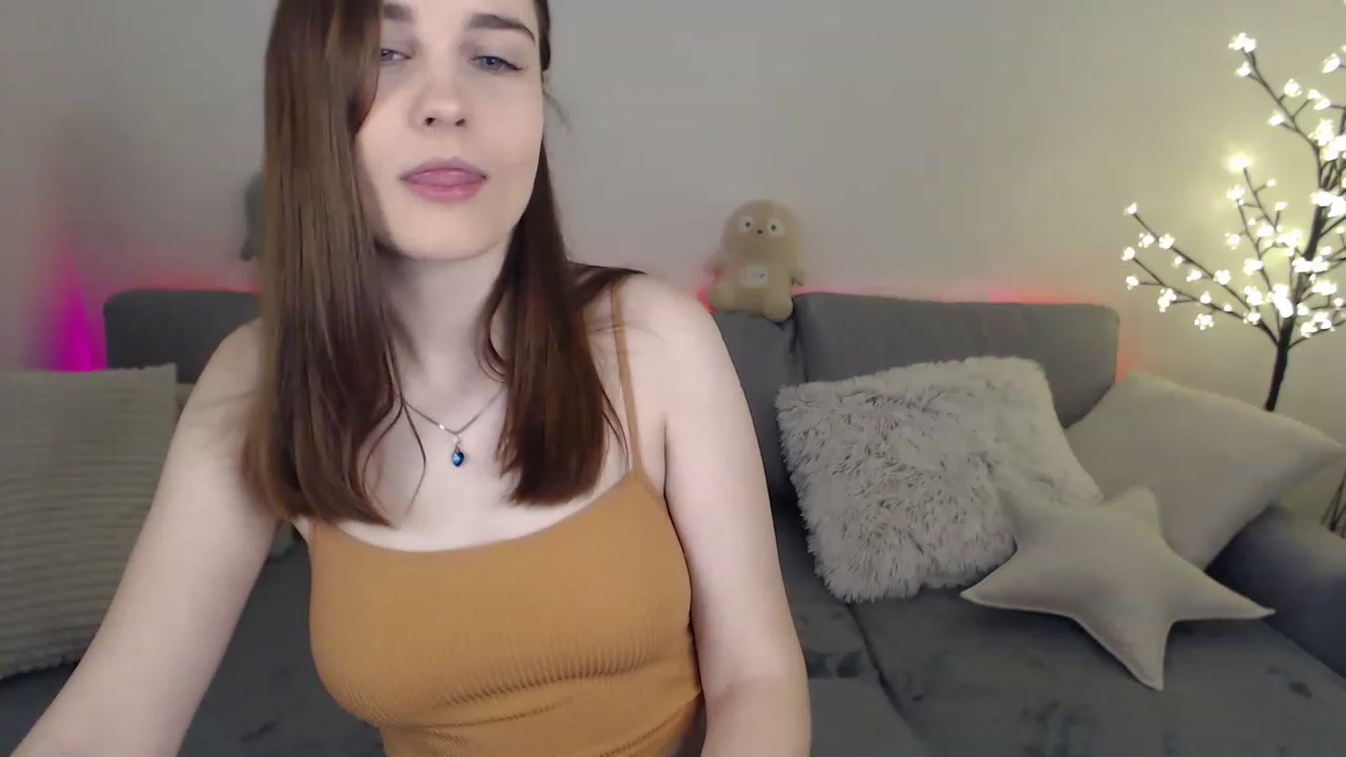 Gallery image thumbnail from LaneyGrey's myfreecams stream on, 02/27/2023, 09:32 image 15 of 20