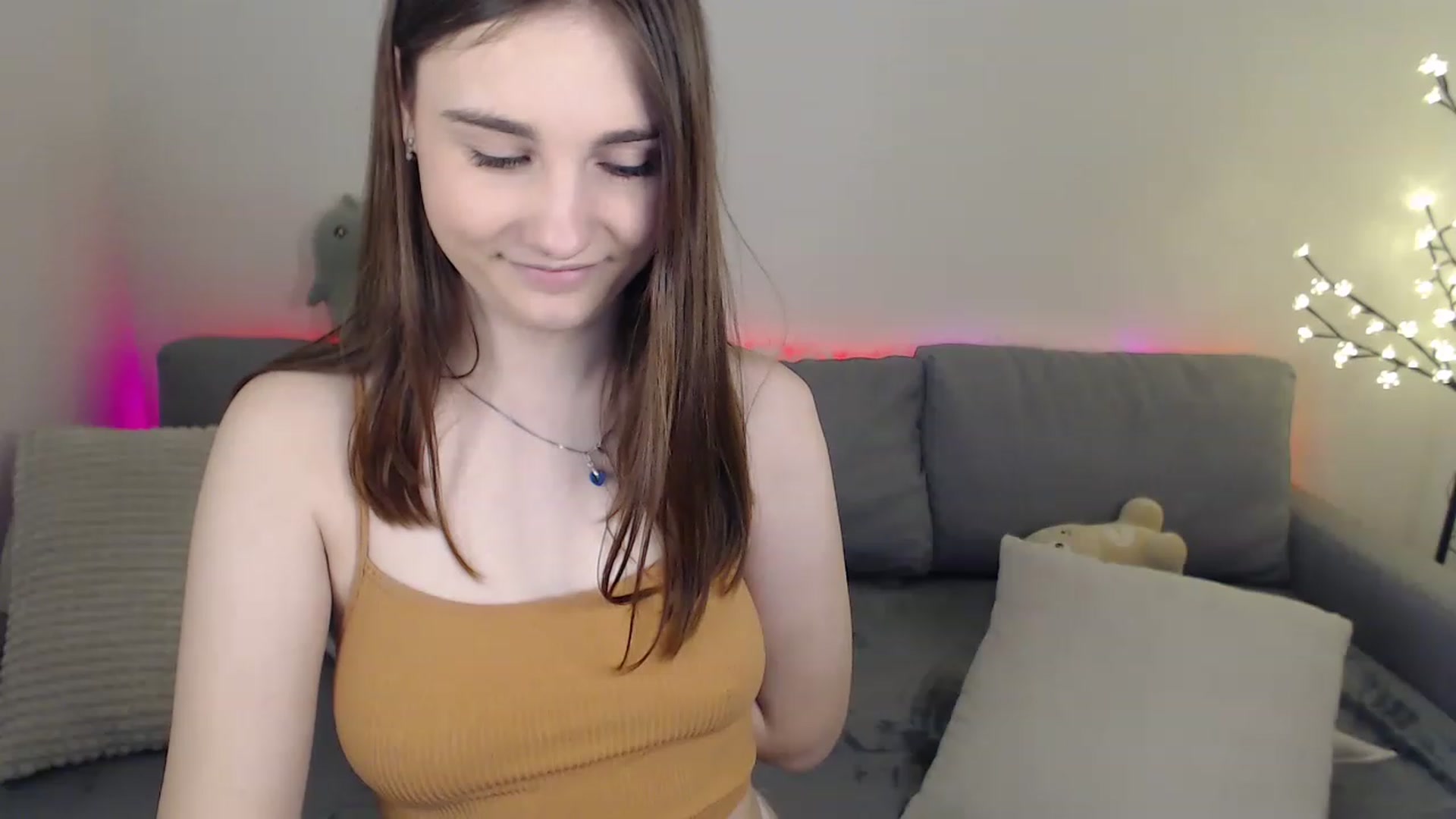 Gallery image thumbnail from LaneyGrey's myfreecams stream on, 02/27/2023, 10:50 image 9 of 20