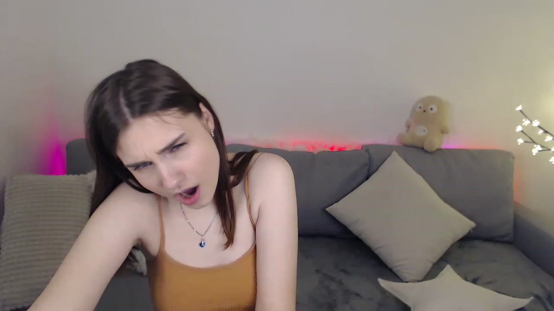 Gallery image thumbnail from LaneyGrey's myfreecams stream on, 02/27/2023, 12:06 image 17 of 20