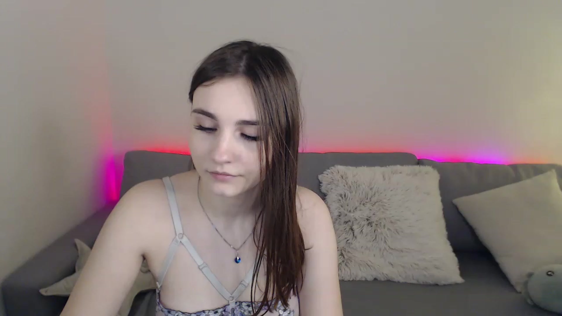 Gallery image thumbnail from LaneyGrey's myfreecams stream on, 03/02/2023, 14:35 image 1 of 20