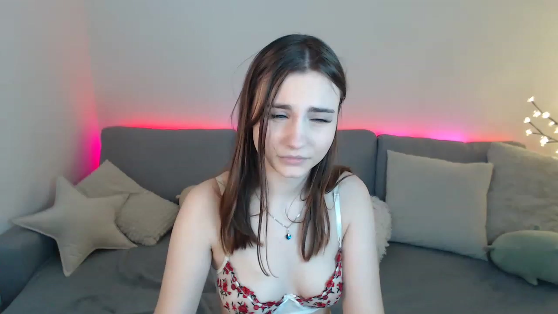 Gallery image thumbnail from LaneyGrey's myfreecams stream on, 03/06/2023, 11:32 image 5 of 20