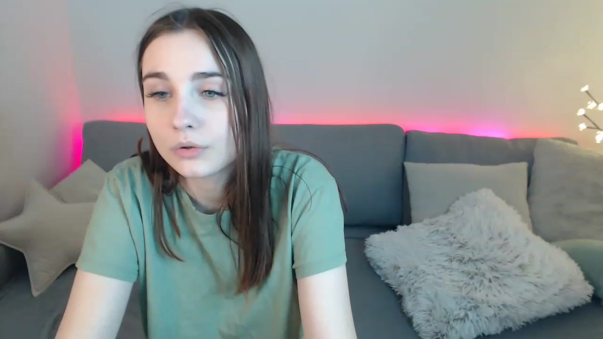 Gallery image thumbnail from LaneyGrey's myfreecams stream on, 03/06/2023, 13:35 image 20 of 20