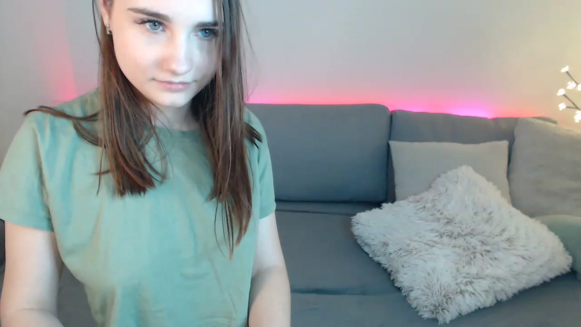 Gallery image thumbnail from LaneyGrey's myfreecams stream on, 03/06/2023, 13:54 image 8 of 20