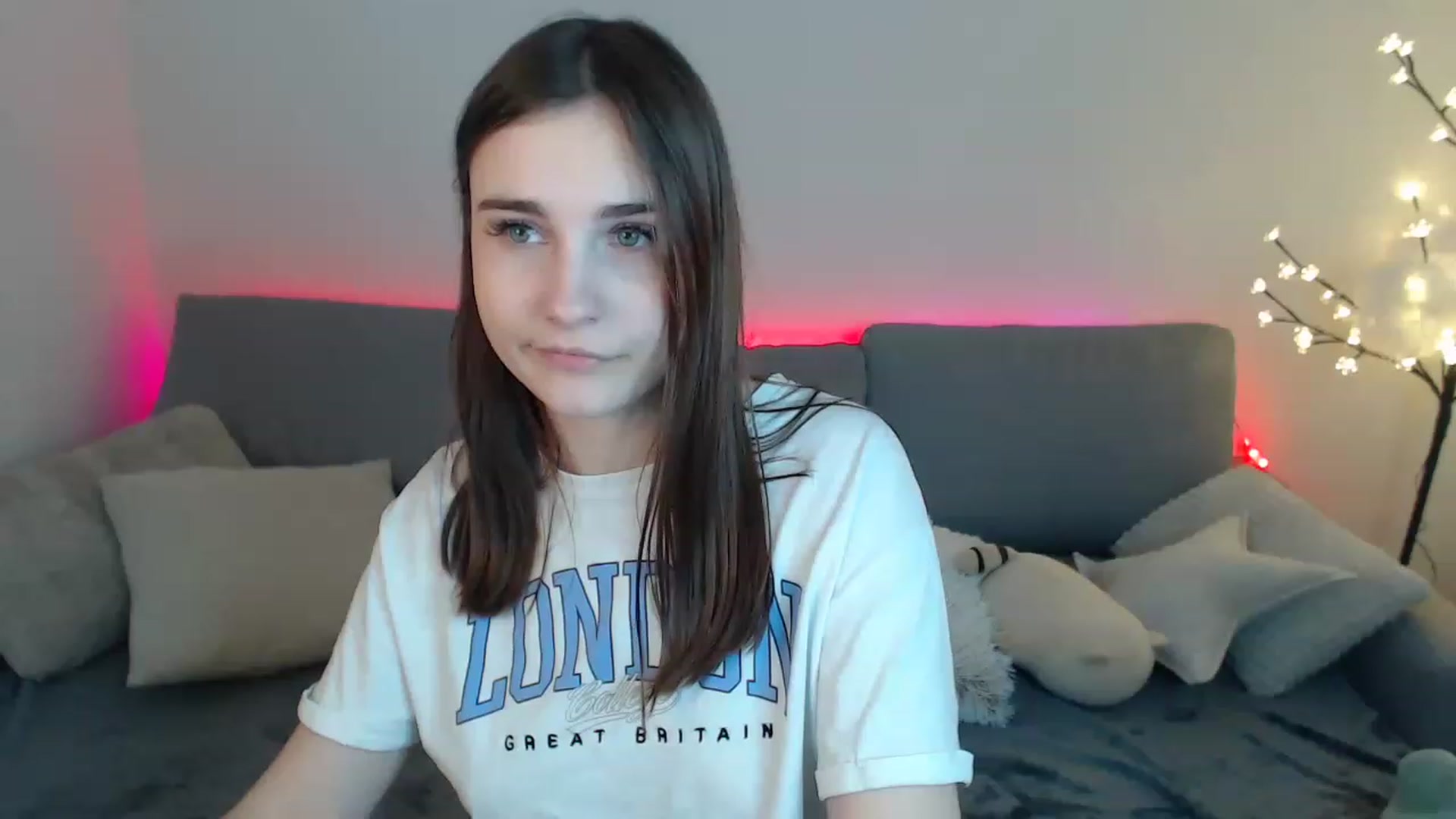 Gallery image thumbnail from LaneyGrey's myfreecams stream on, 03/08/2023, 12:06 image 20 of 20