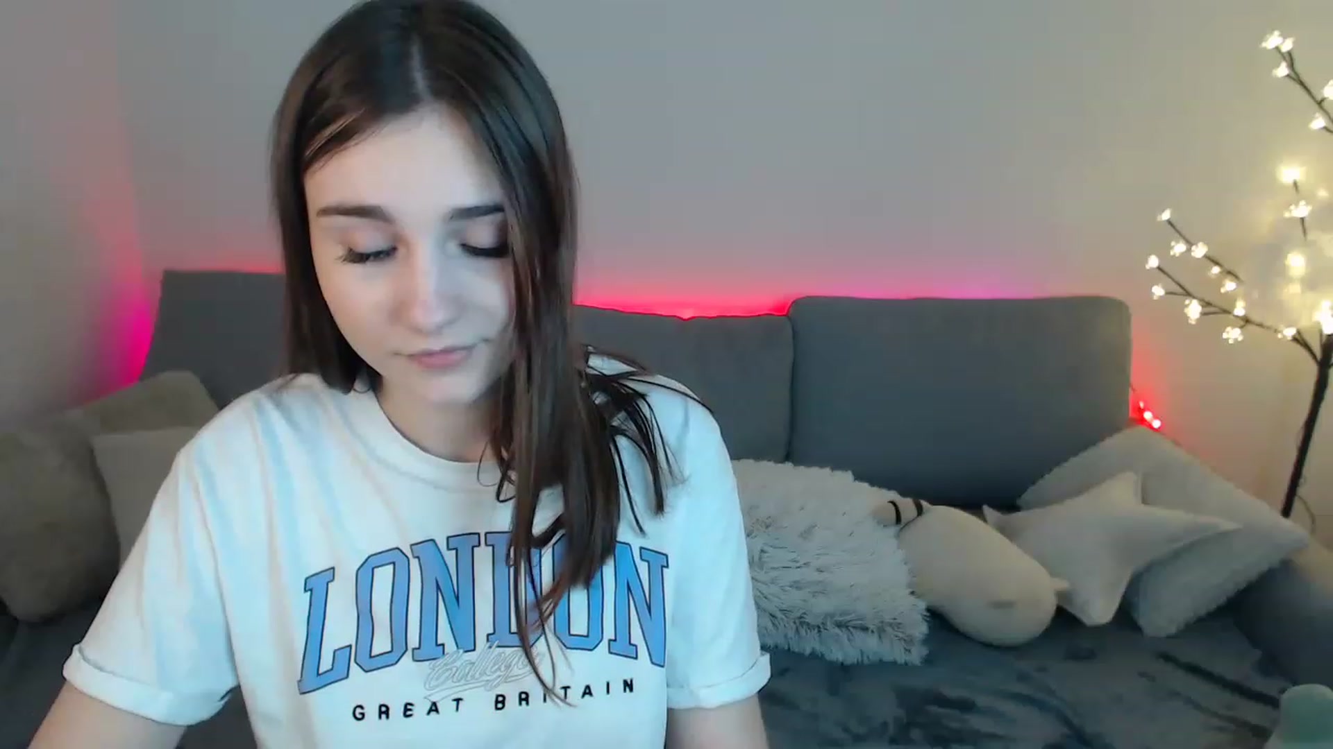 Gallery image thumbnail from LaneyGrey's myfreecams stream on, 03/08/2023, 12:06 image 9 of 20