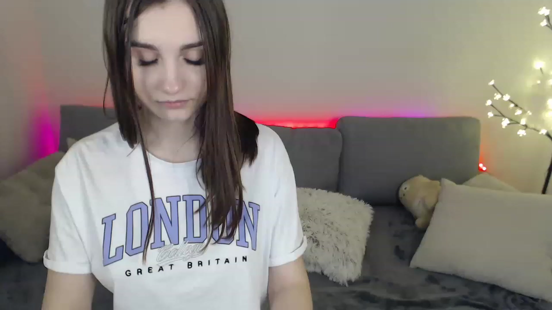 Gallery image thumbnail from LaneyGrey's myfreecams stream on, 03/10/2023, 12:13 image 11 of 20