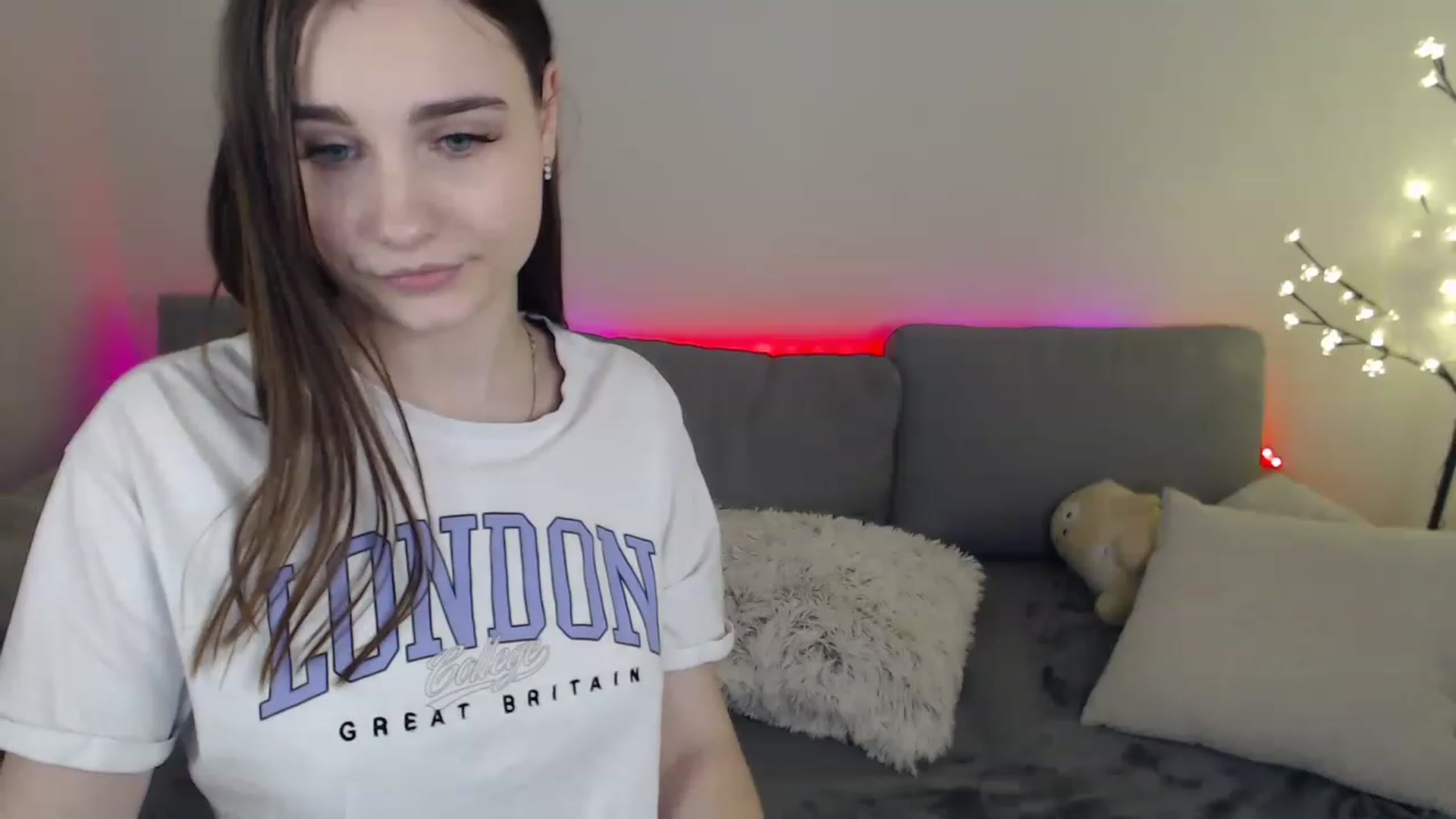 Gallery image thumbnail from LaneyGrey's myfreecams stream on, 03/10/2023, 12:13 image 20 of 20