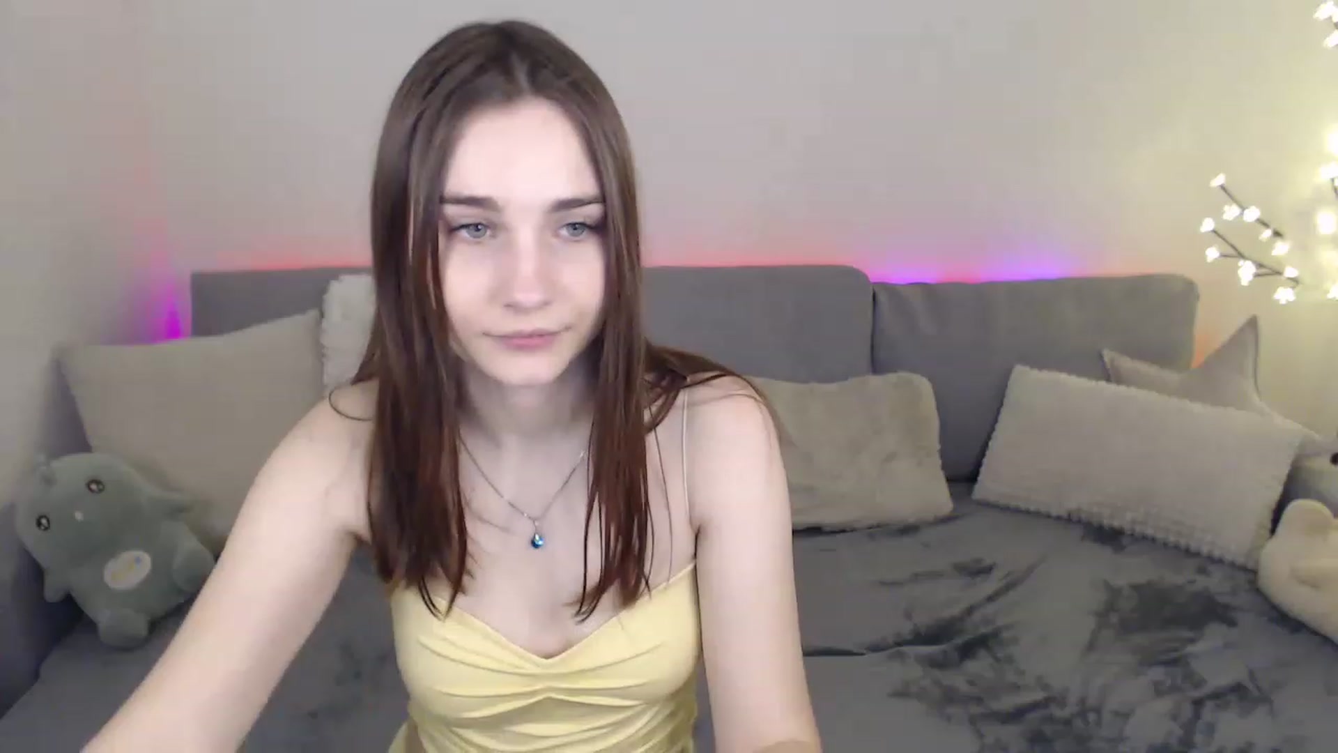 Gallery image thumbnail from LaneyGrey's myfreecams stream on, 03/18/2023, 09:51 image 13 of 20