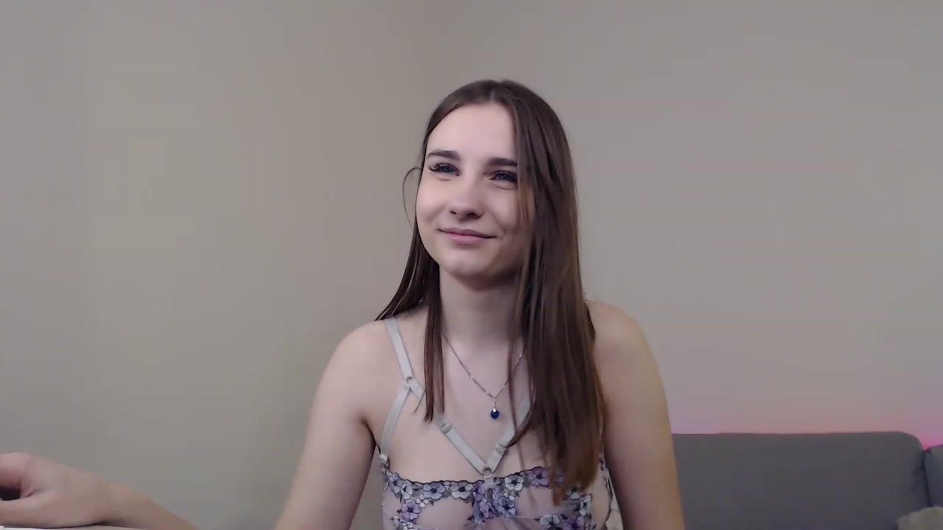 Gallery image thumbnail from LaneyGrey's myfreecams stream on, 03/19/2023, 11:12 image 8 of 20