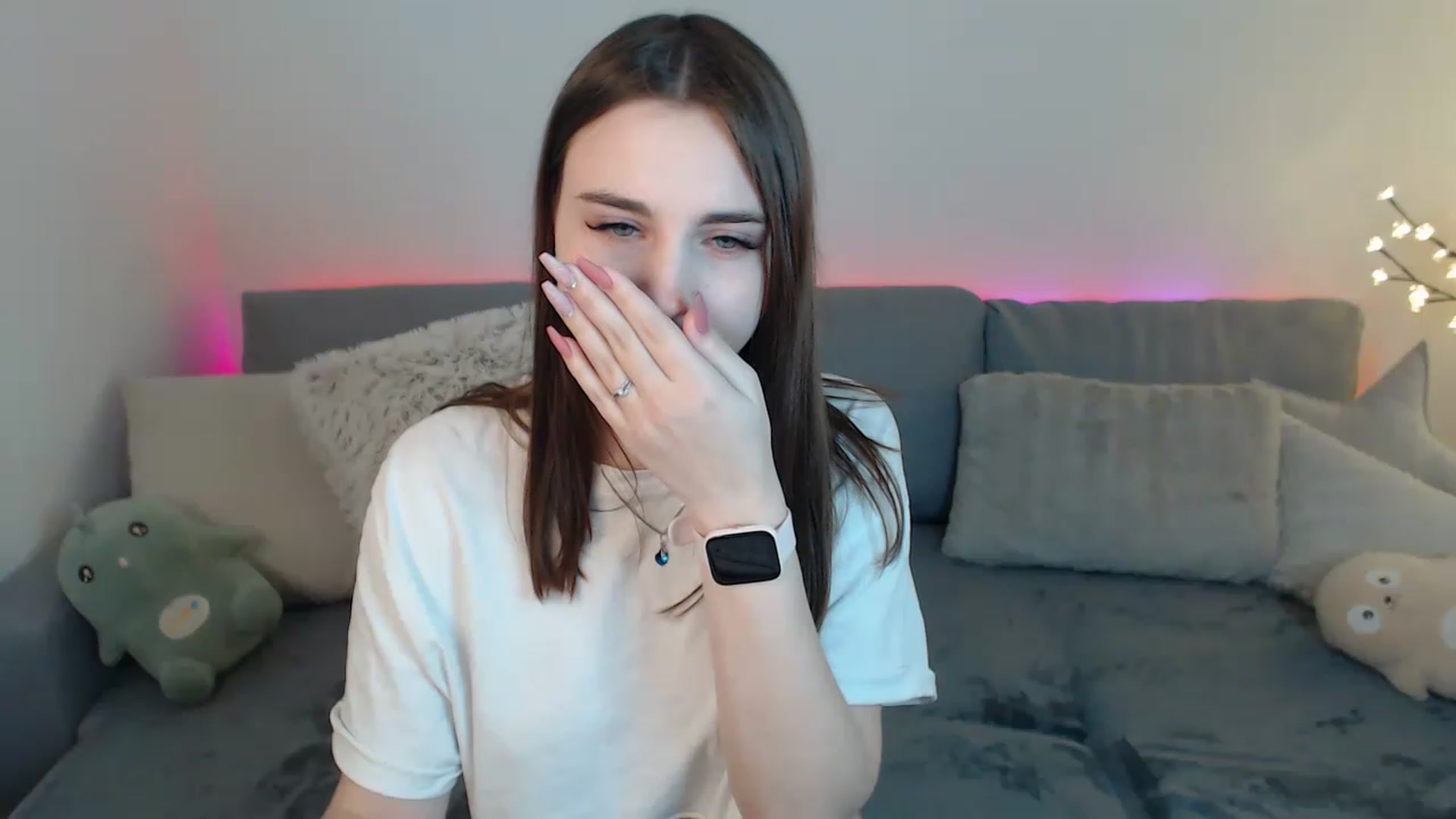 Gallery image thumbnail from LaneyGrey's myfreecams stream on, 03/20/2023, 11:50 image 6 of 20