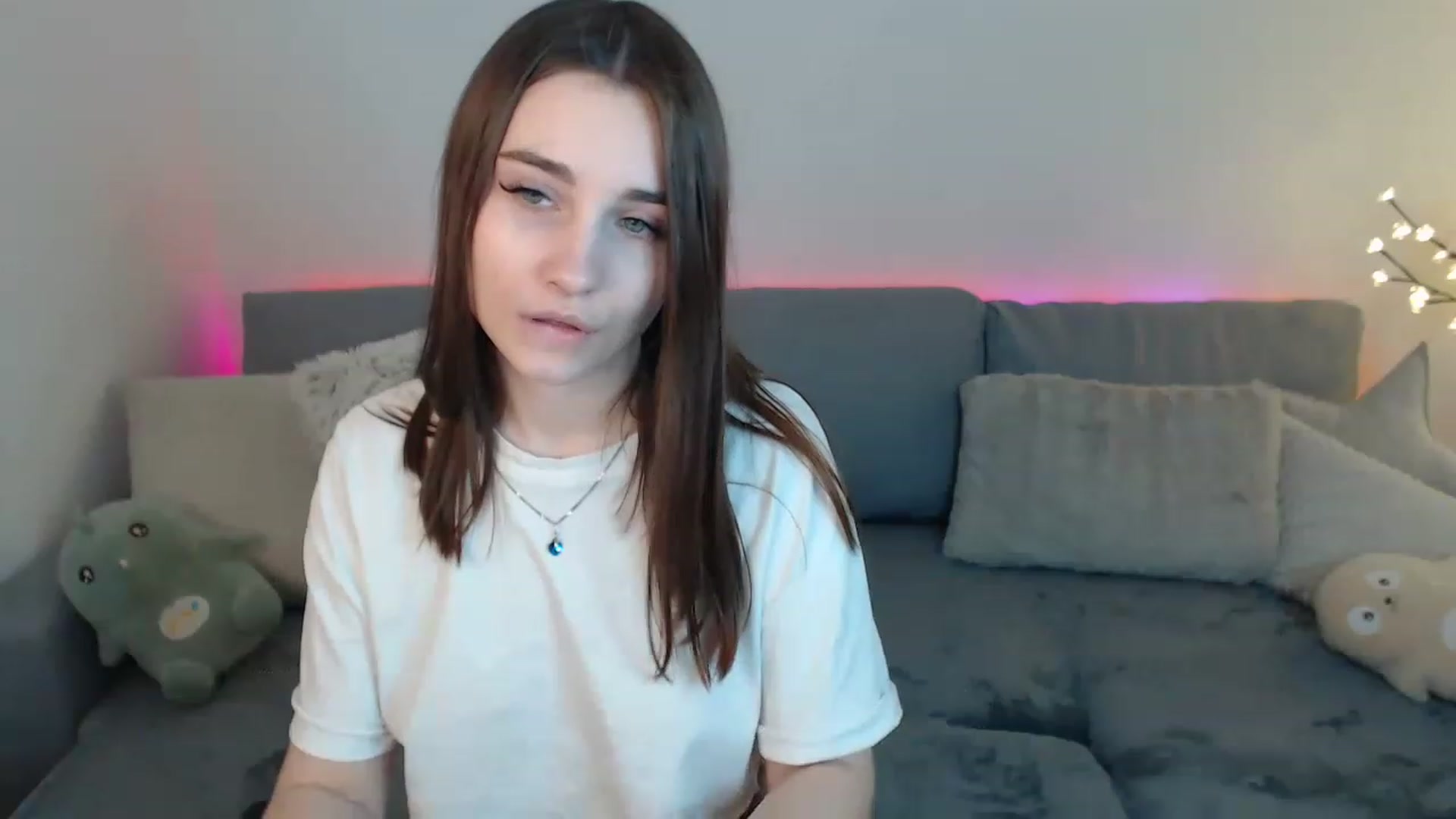 Gallery image thumbnail from LaneyGrey's myfreecams stream on, 03/20/2023, 11:50 image 3 of 20