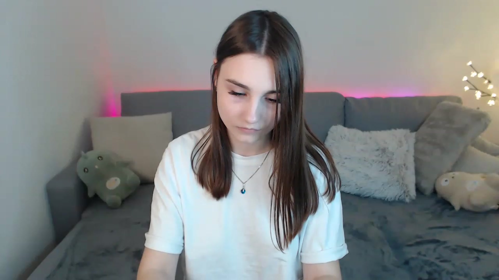 Gallery image thumbnail from LaneyGrey's myfreecams stream on, 03/20/2023, 13:58 image 13 of 20