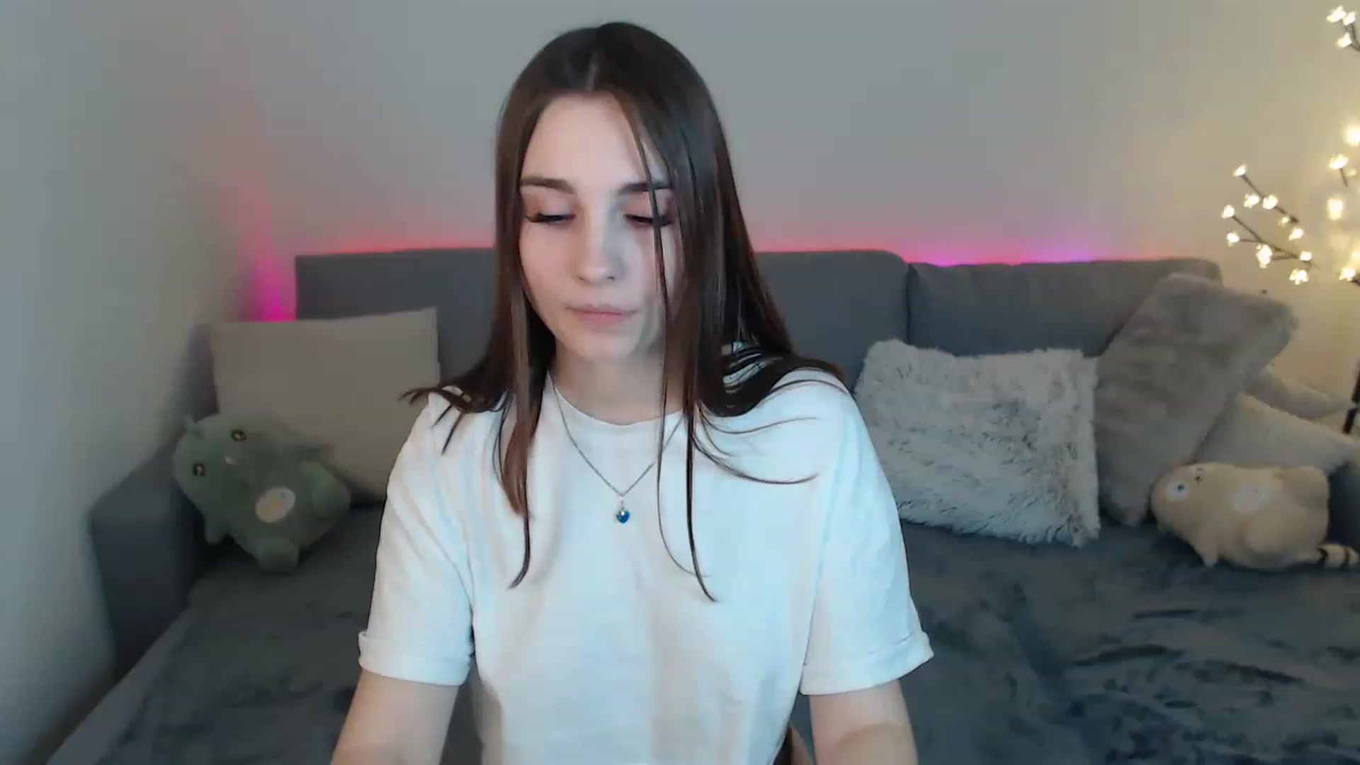 Gallery image thumbnail from LaneyGrey's myfreecams stream on, 03/20/2023, 13:58 image 17 of 20