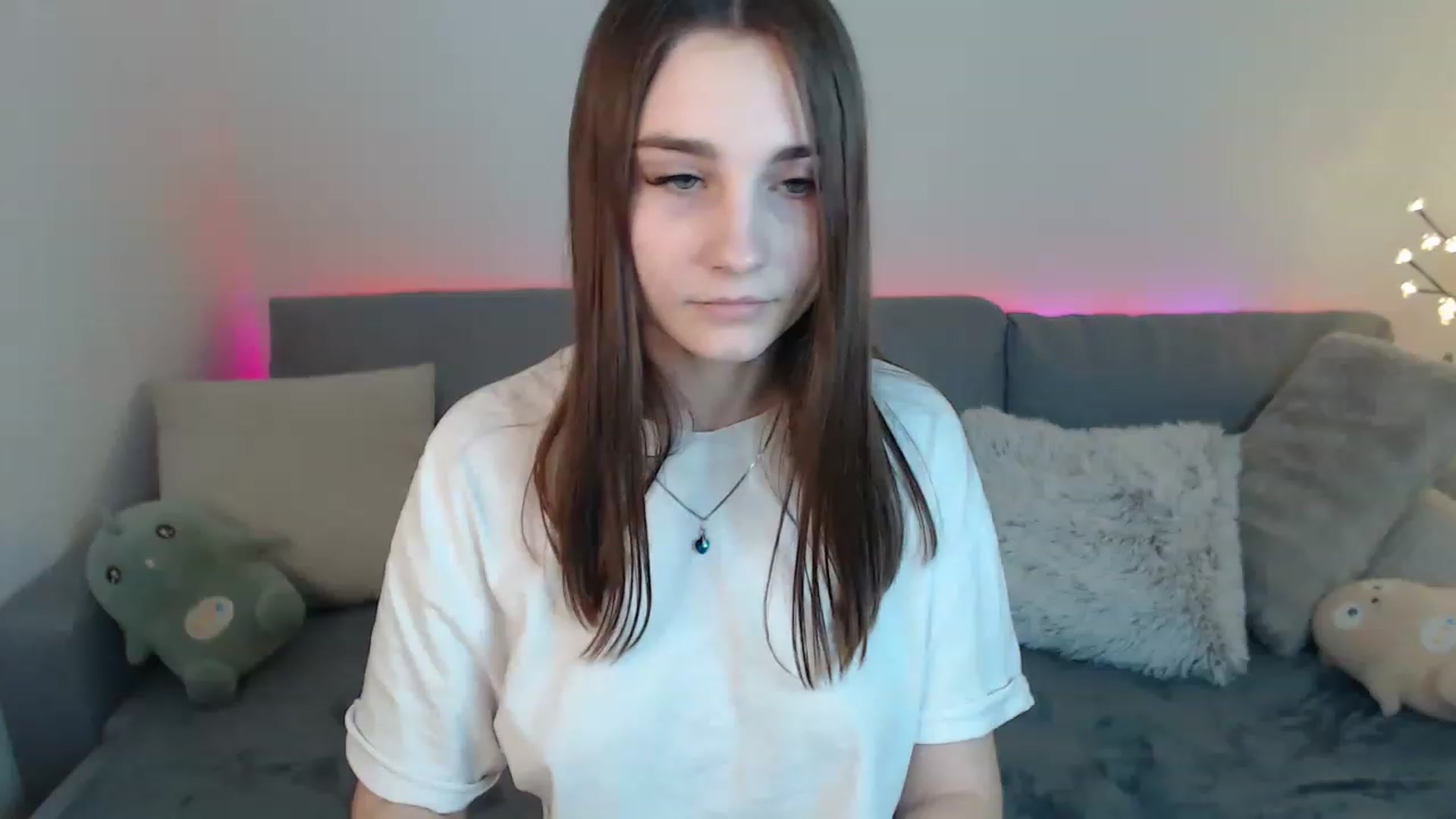 Gallery image thumbnail from LaneyGrey's myfreecams stream on, 03/20/2023, 13:58 image 4 of 20