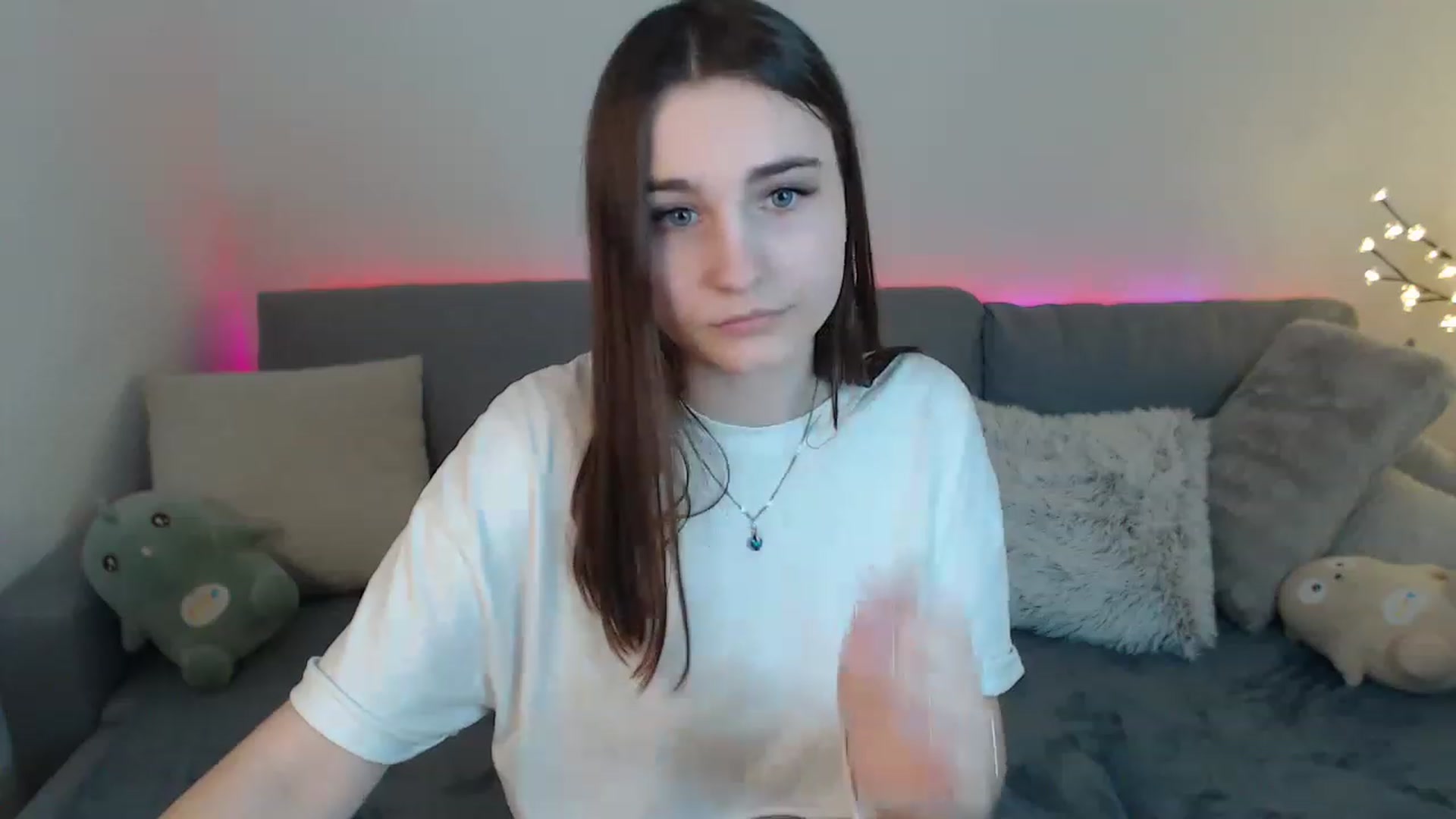 Gallery image thumbnail from LaneyGrey's myfreecams stream on, 03/20/2023, 14:28 image 5 of 20