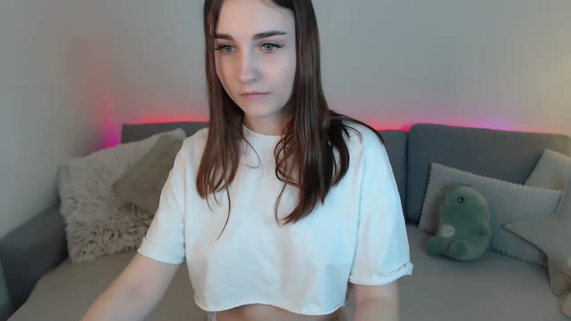 Gallery image thumbnail from LaneyGrey's myfreecams stream on, 03/24/2023, 10:12 image 13 of 20