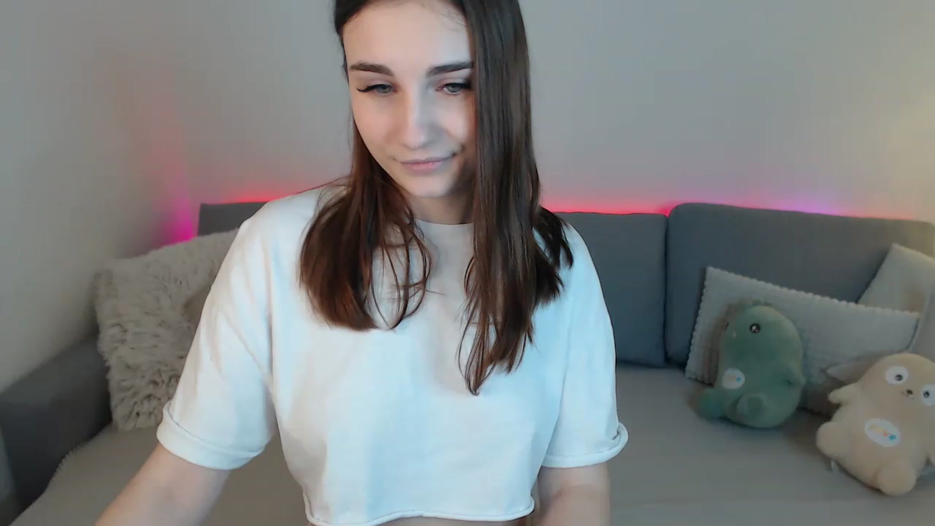 Gallery image thumbnail from LaneyGrey's myfreecams stream on, 03/24/2023, 10:12 image 5 of 20