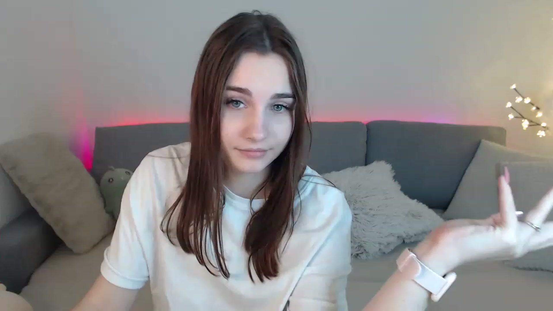 Gallery image thumbnail from LaneyGrey's myfreecams stream on, 03/25/2023, 11:28 image 7 of 20