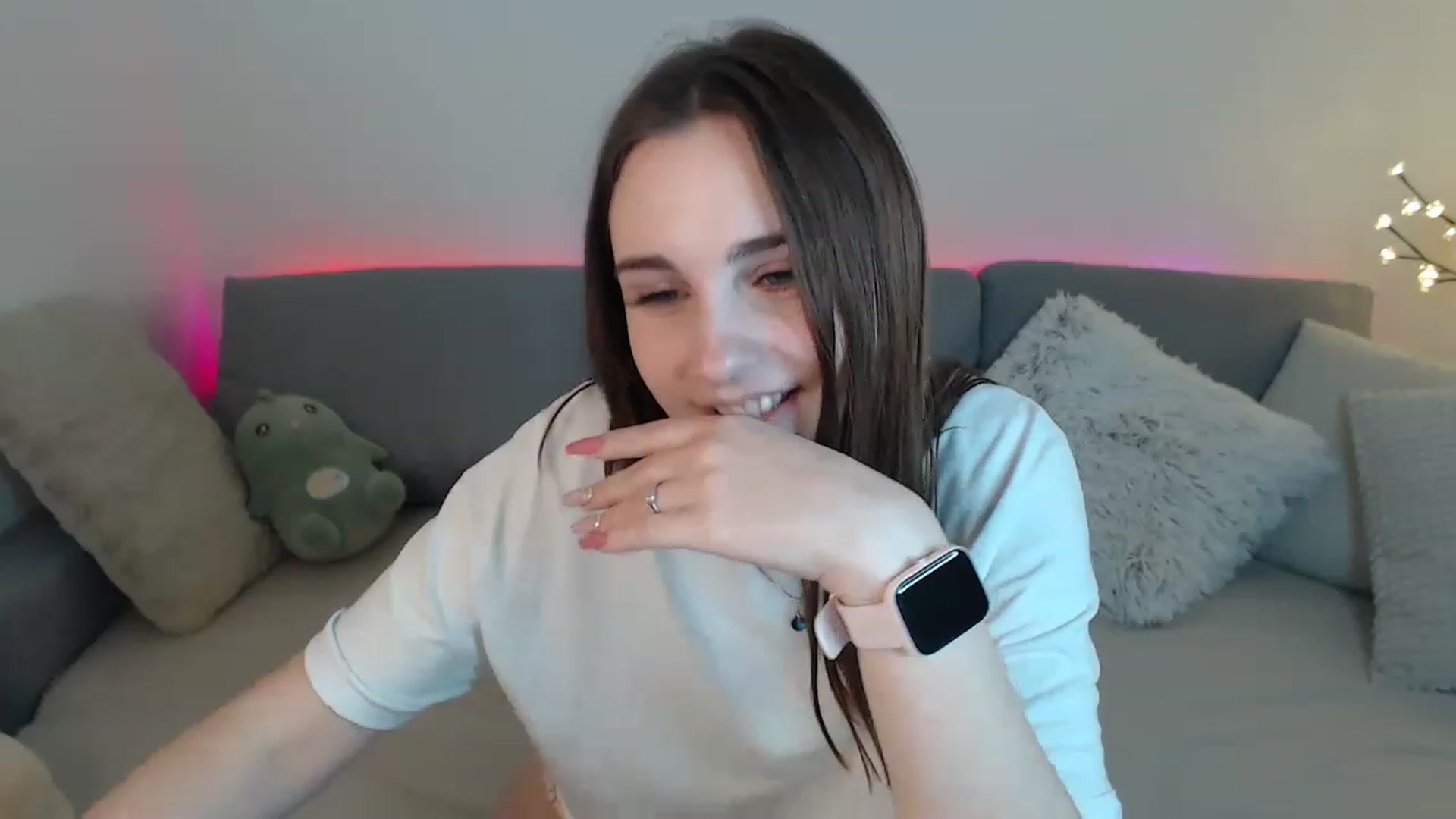 Gallery image thumbnail from LaneyGrey's myfreecams stream on, 03/25/2023, 12:30 image 20 of 20